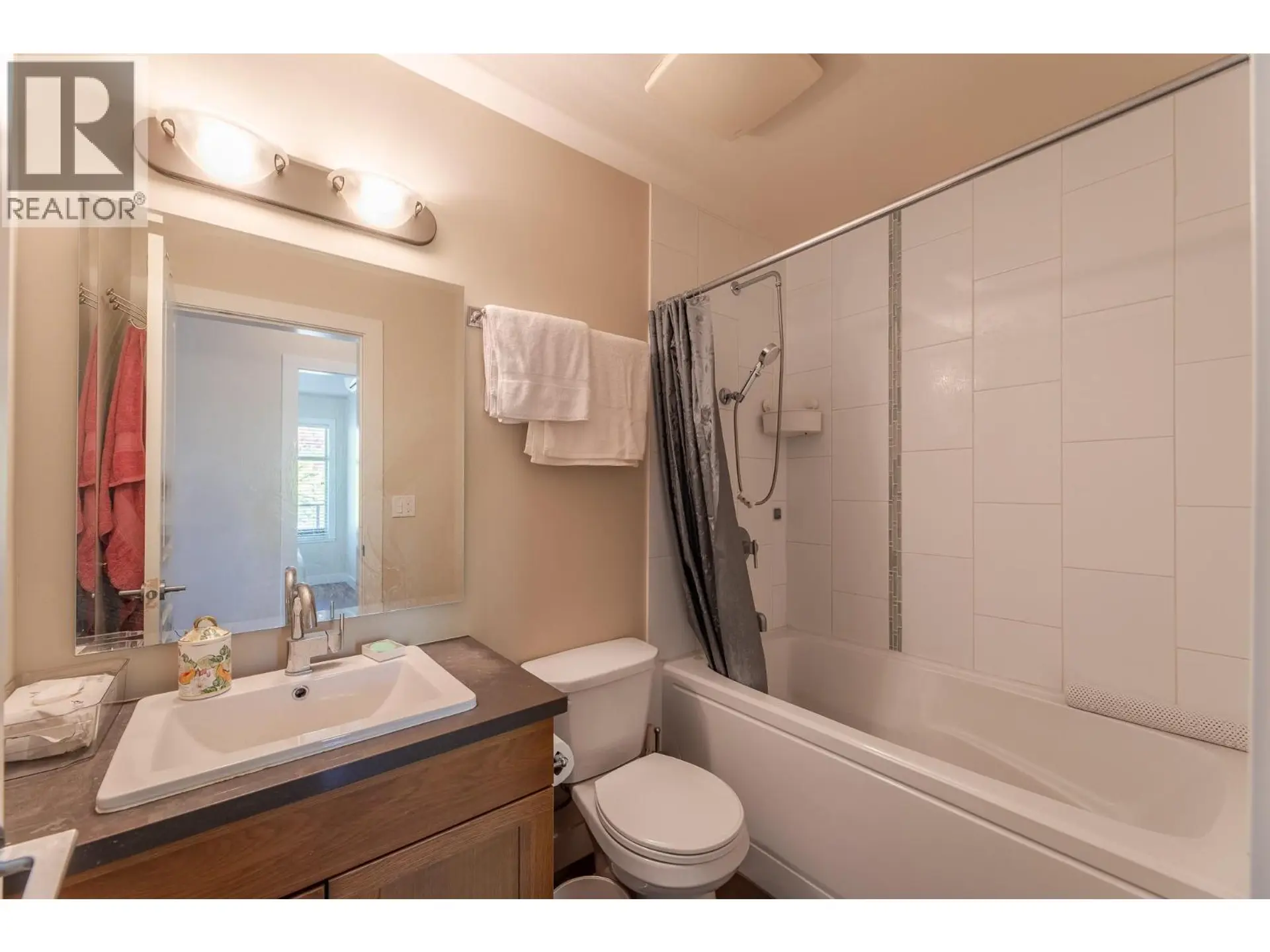 #310 3205 Skyview Lane - Image 12