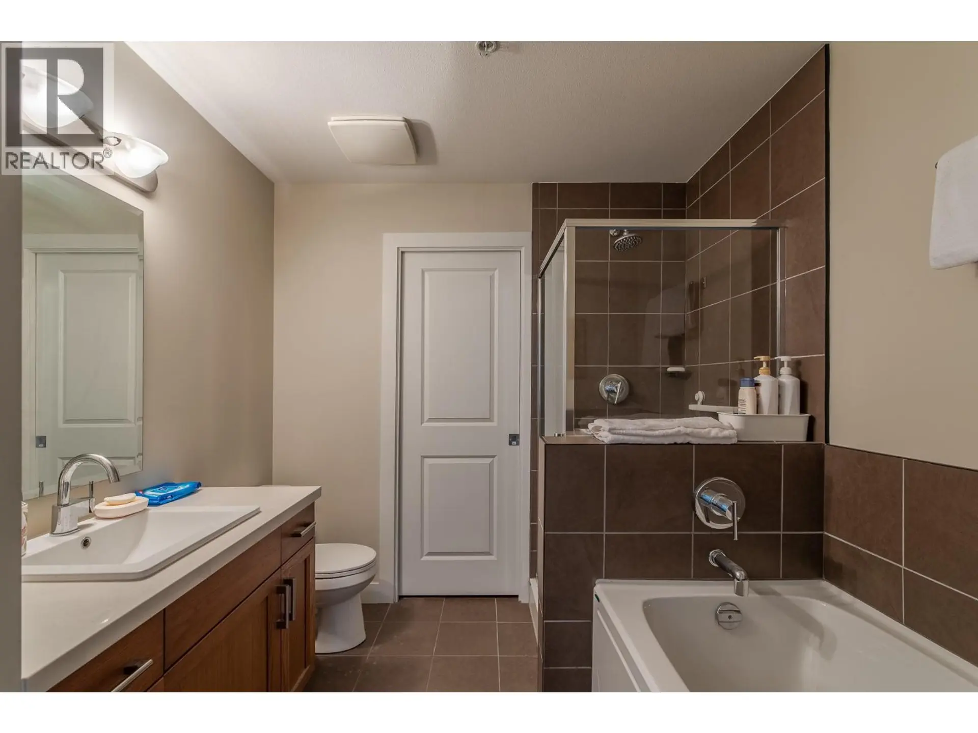 #310 3205 Skyview Lane - Image 15