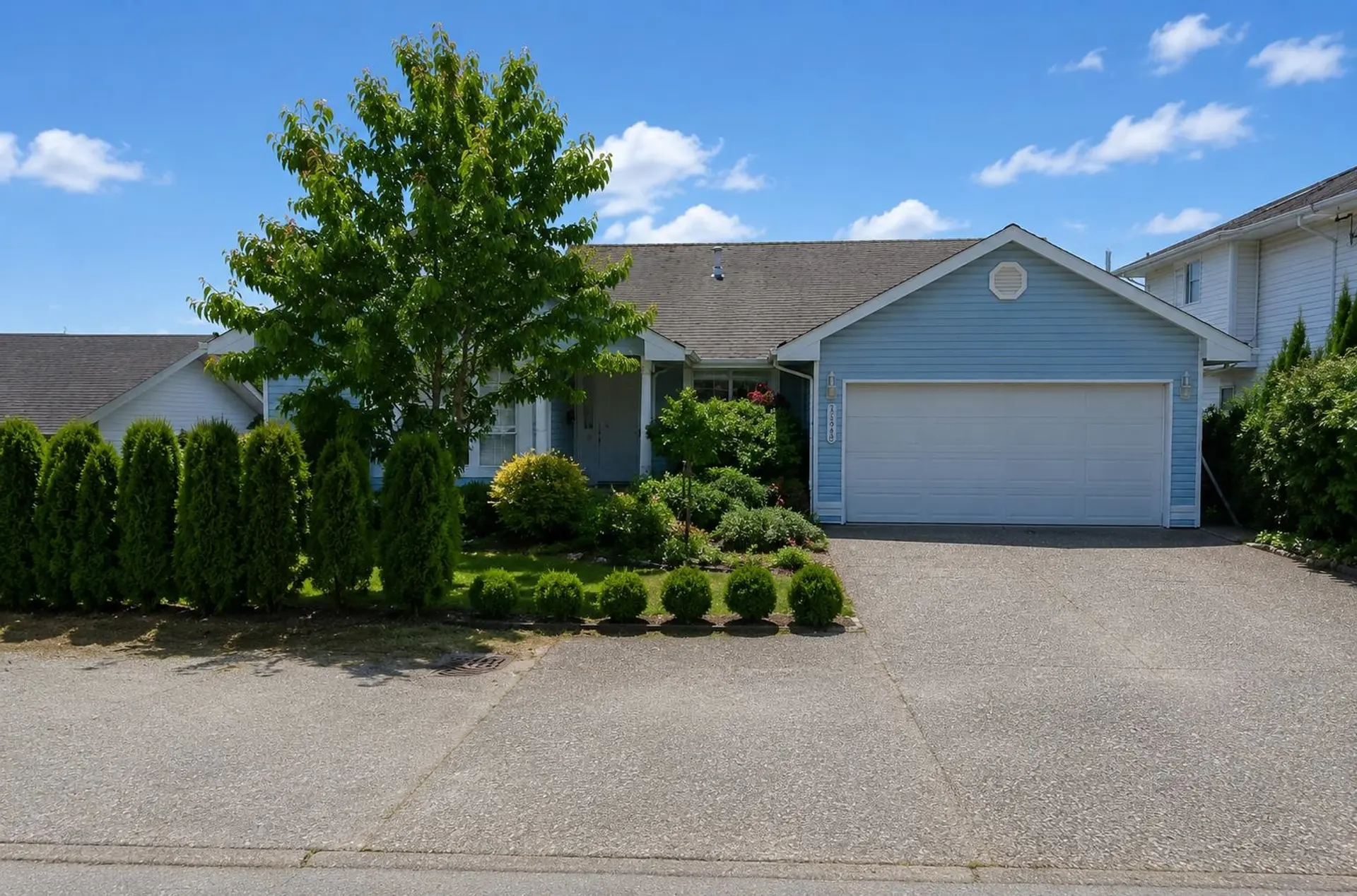 Property at 32948 10th Avenue, Mission, BC