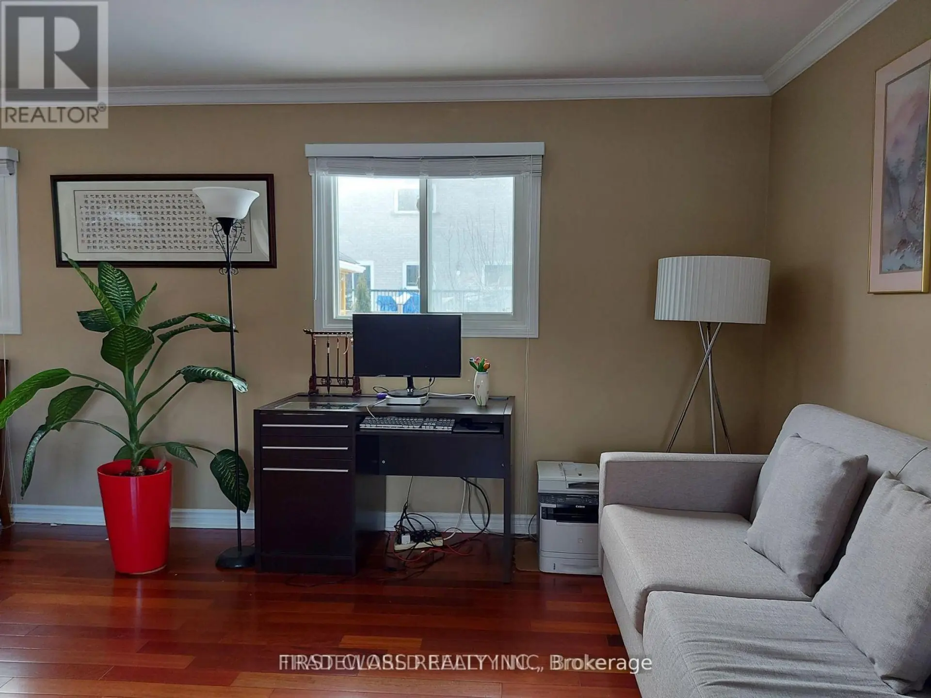 880 LESLIE VALLEY DRIVE - Image 3