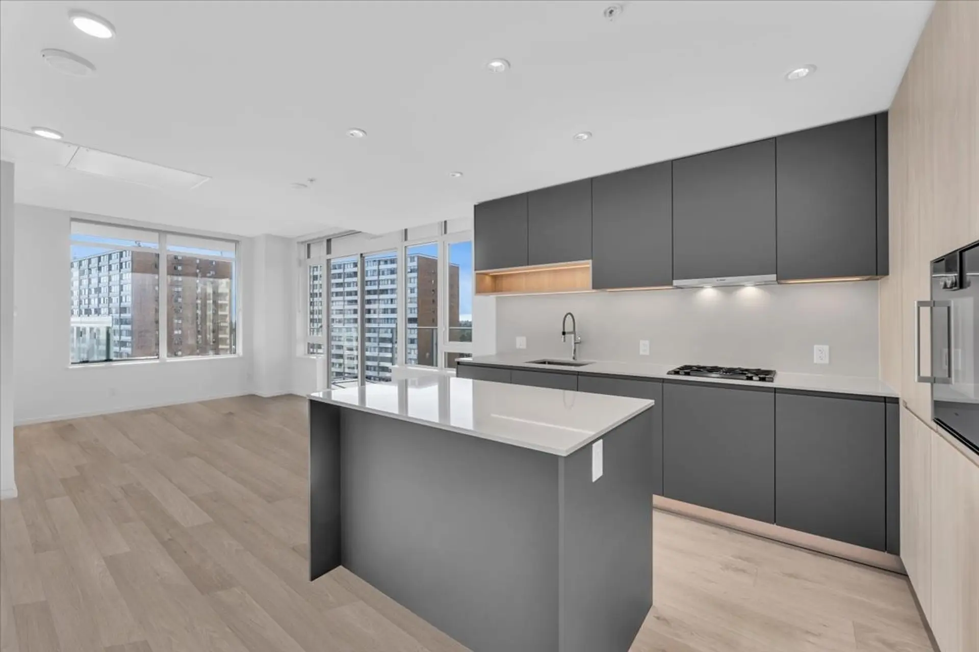 #933 6300 Minoru Boulevard - Image 3