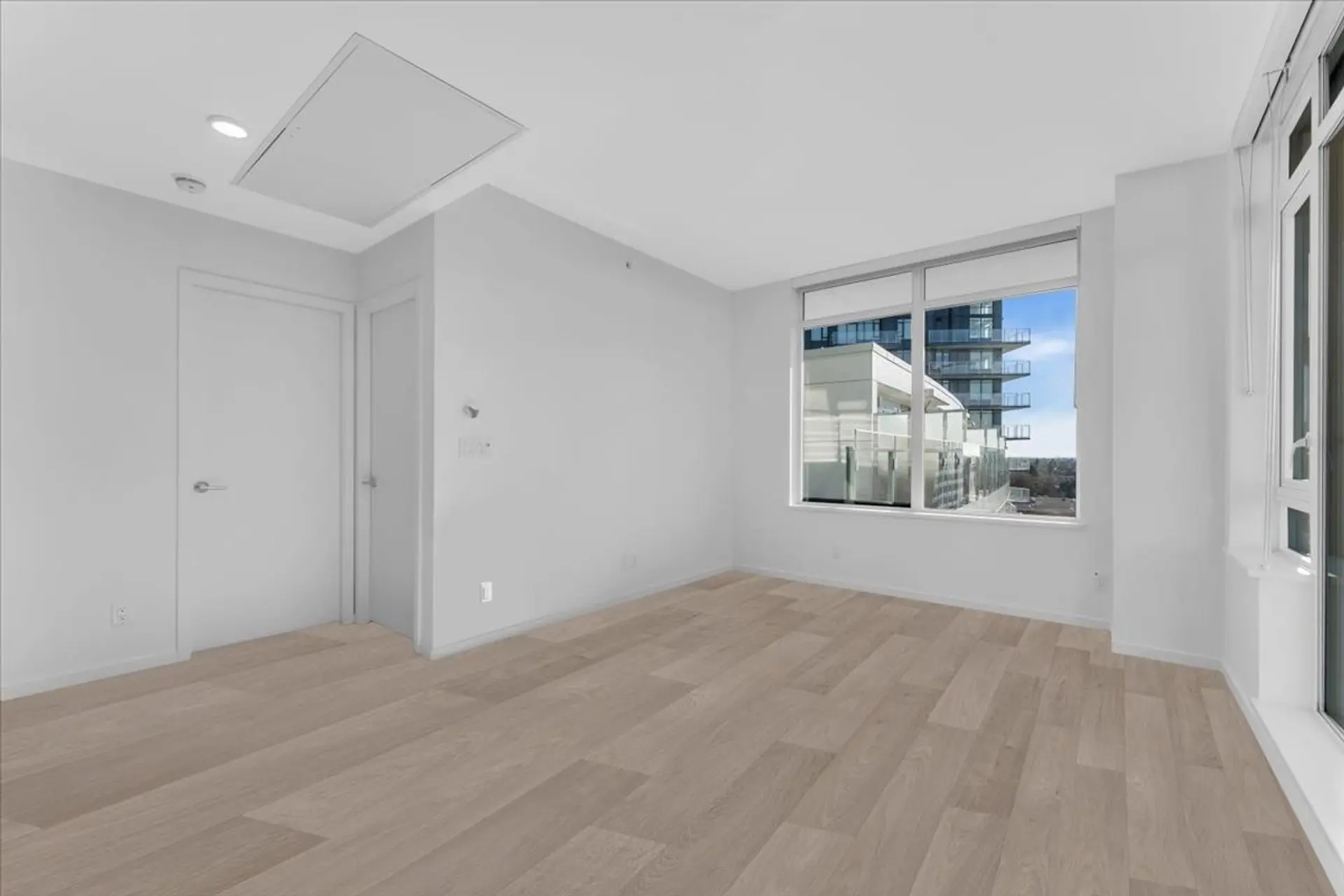 #933 6300 Minoru Boulevard - Image 8