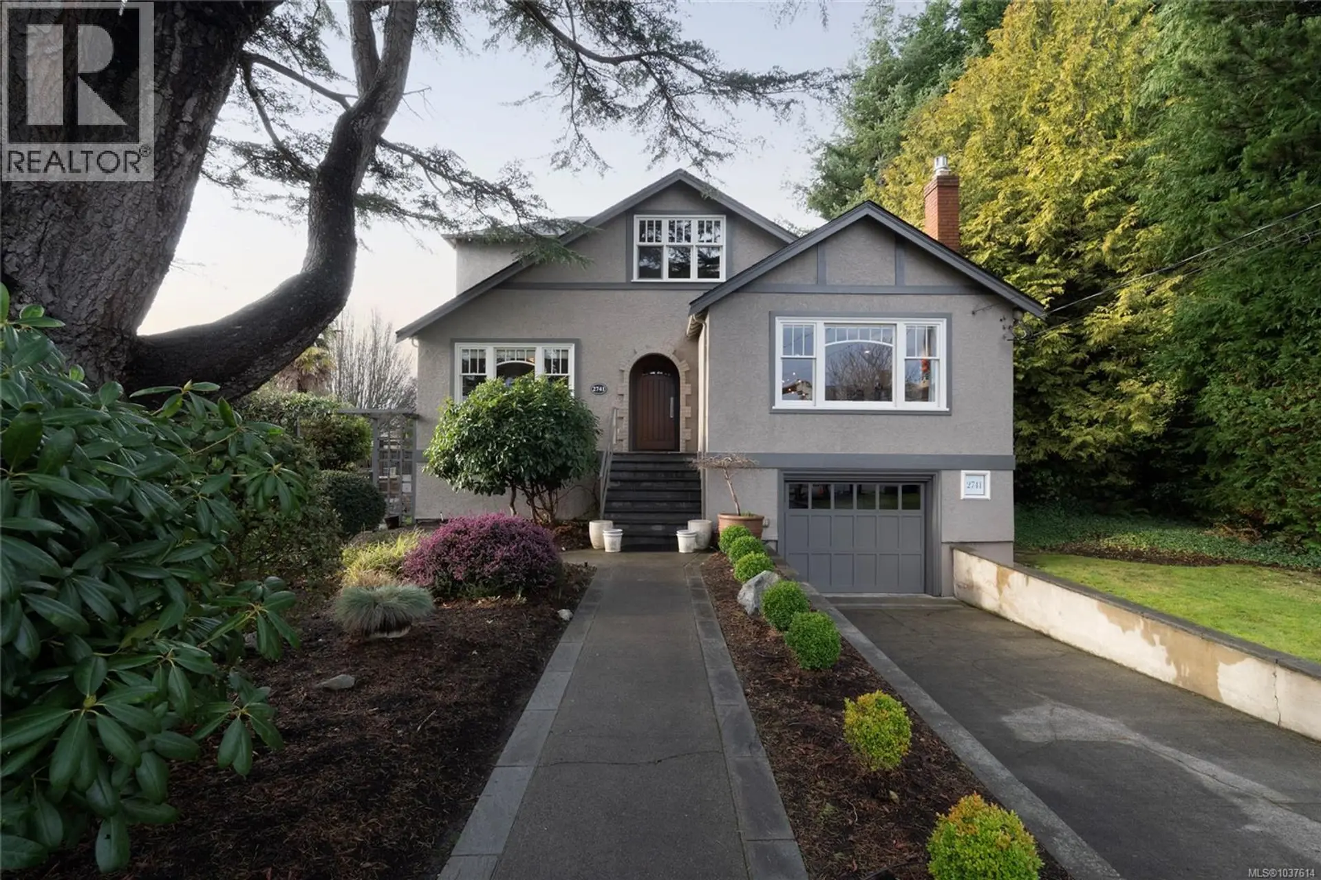 Property at 2741 Dufferin Ave, Oak Bay, BC