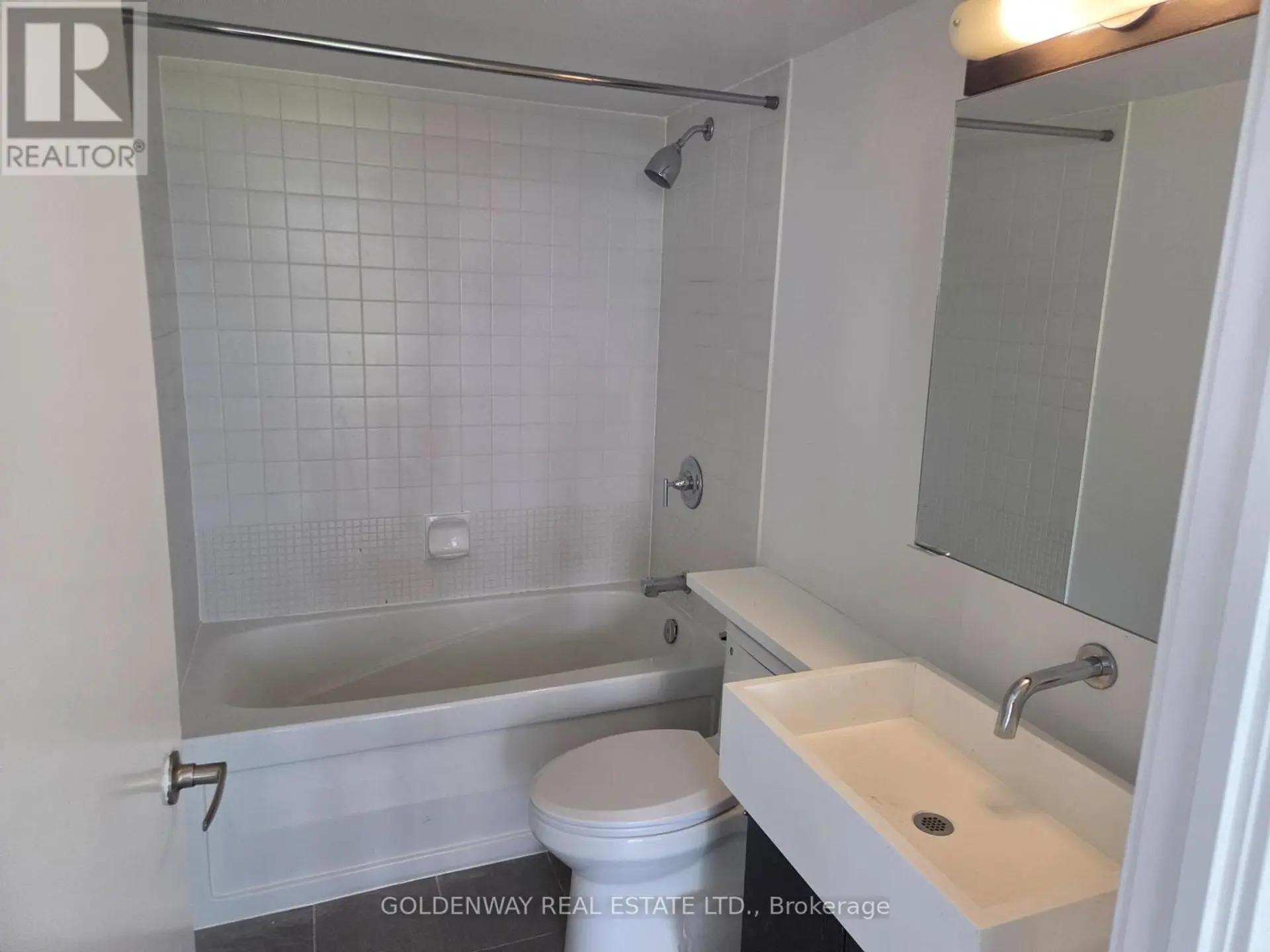 #617 15 BRUNEL COURT - Image 10
