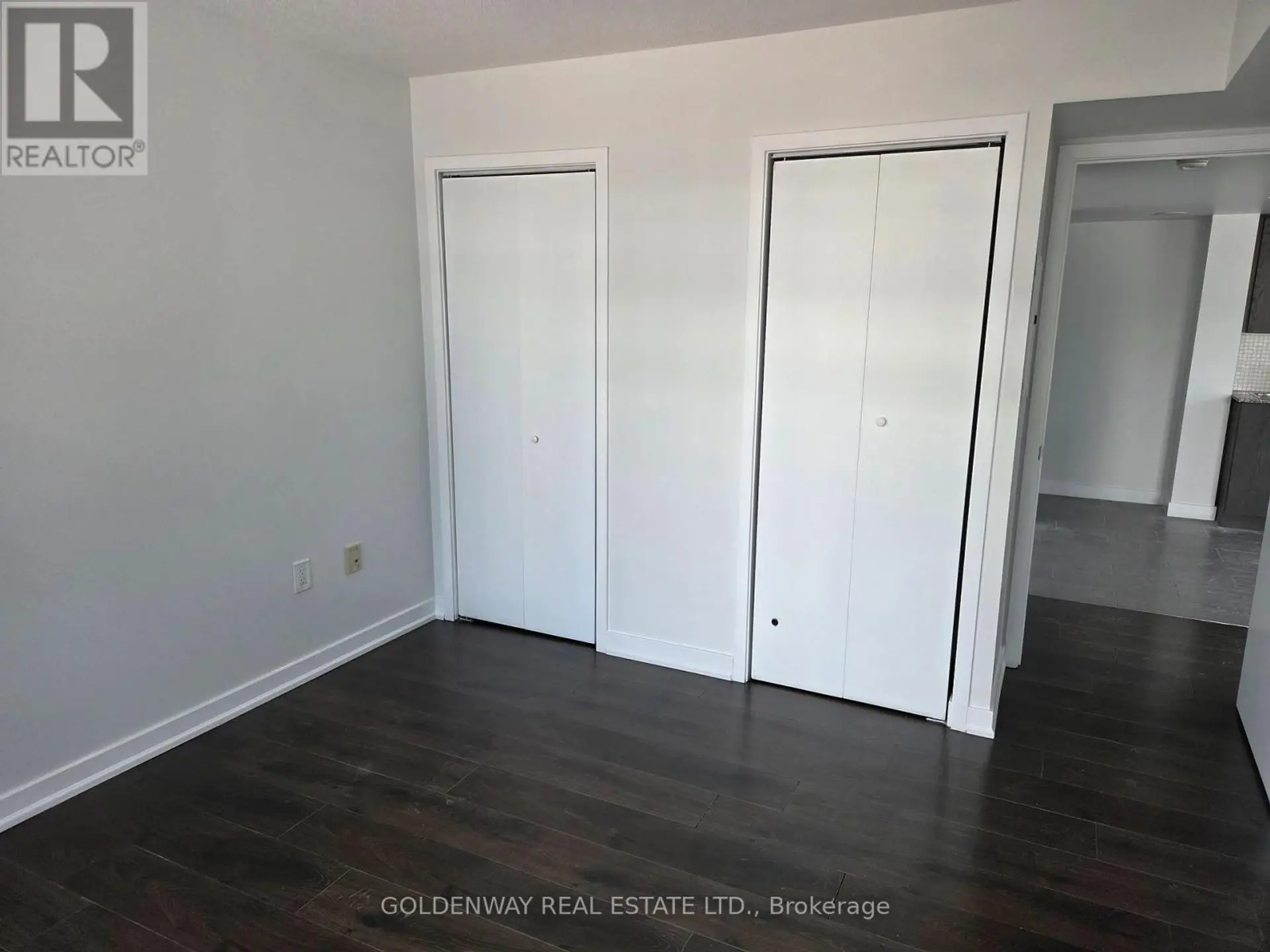 #617 15 BRUNEL COURT - Image 12