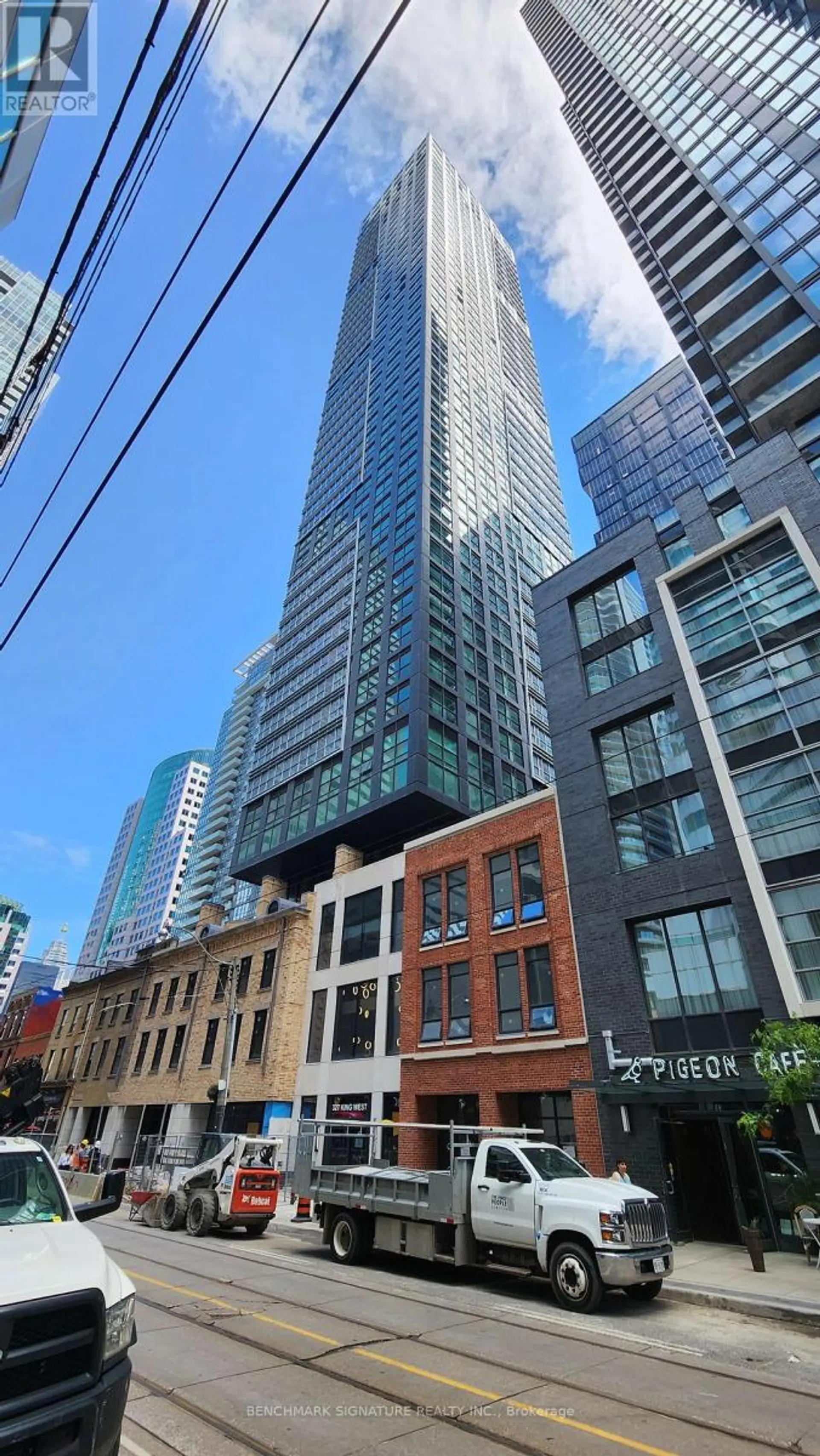 #1506 327 KING STREET W - Image 1