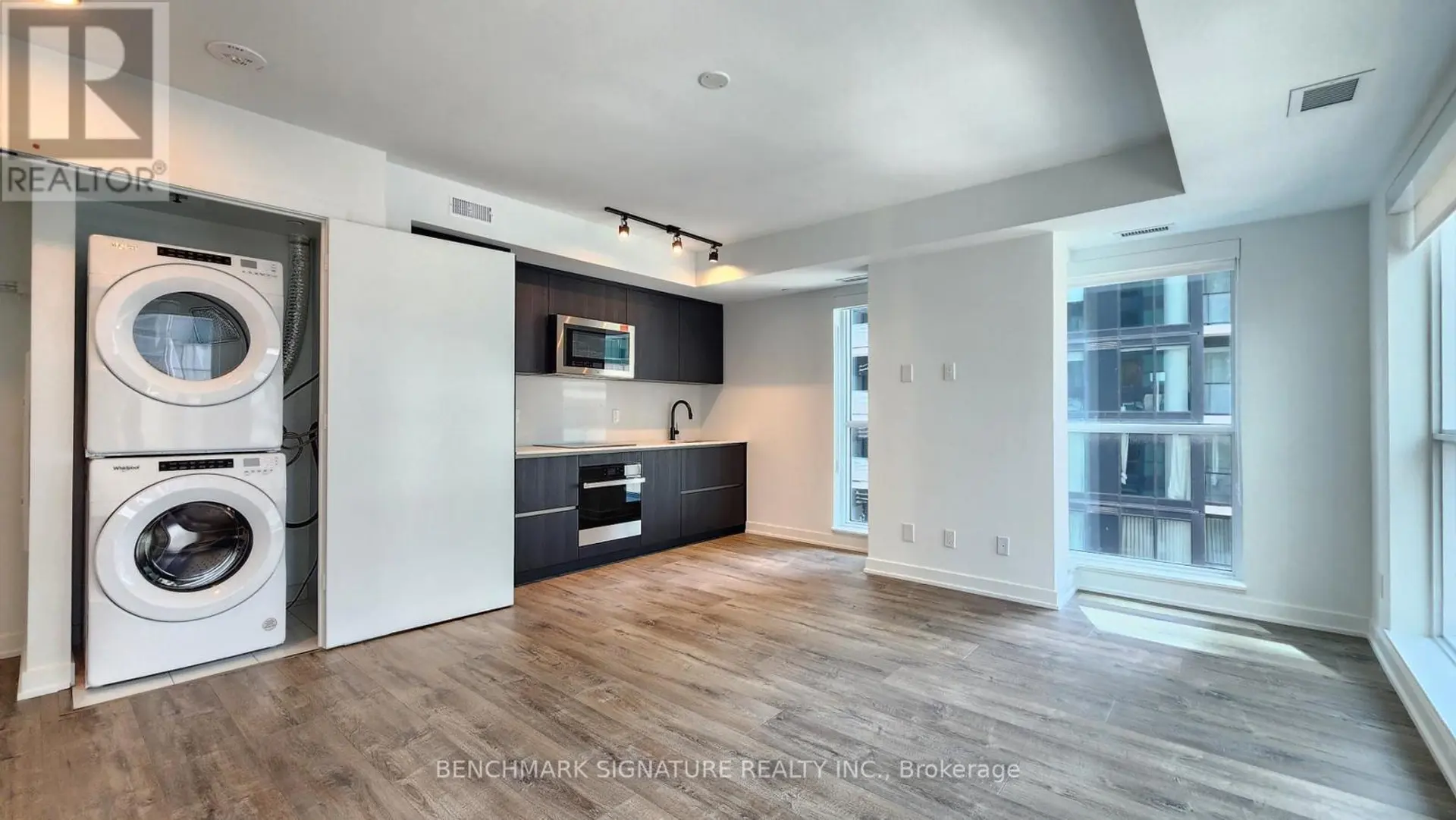 #1506 327 KING STREET W - Image 9