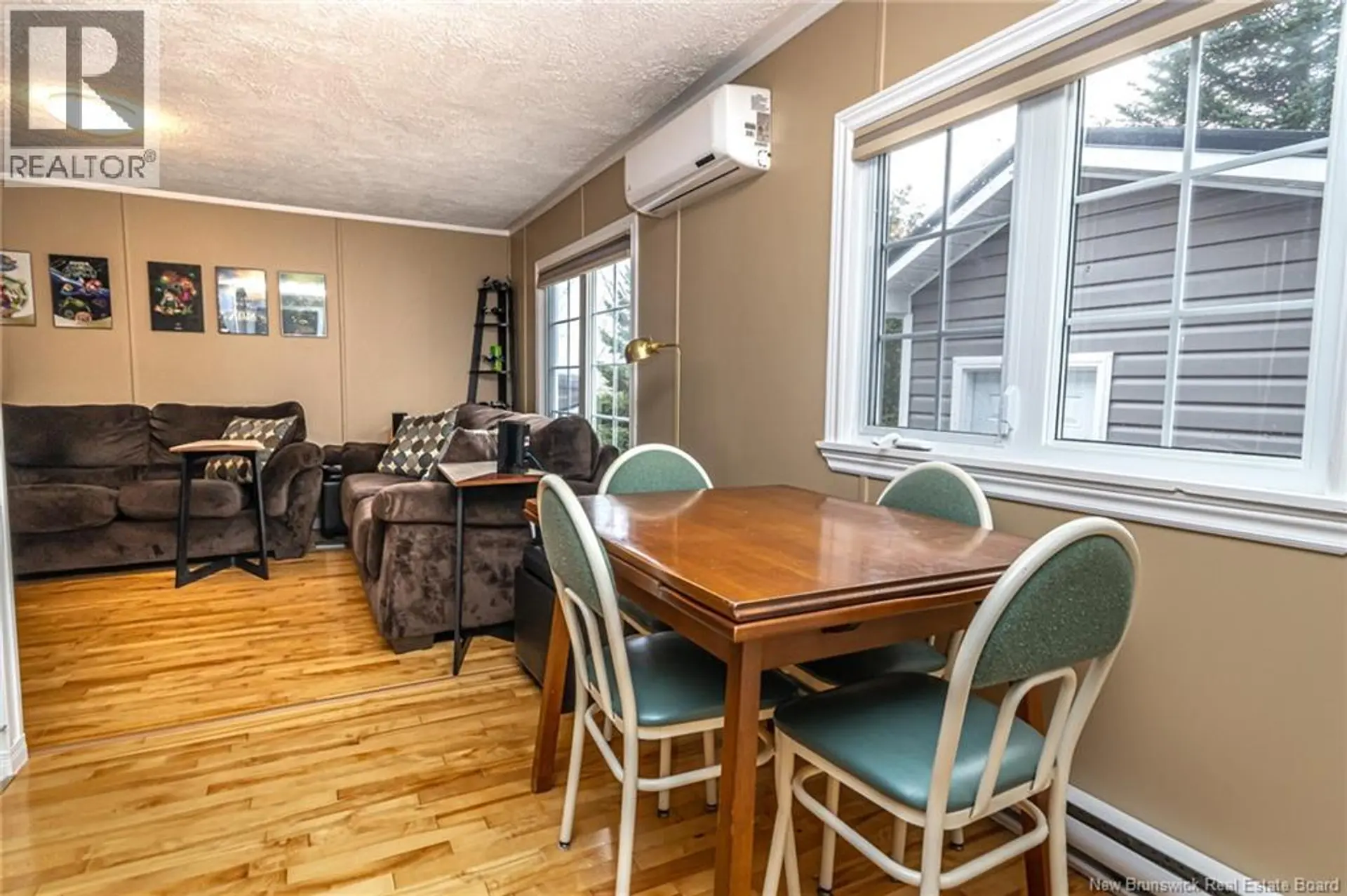 86 Hedgeview Drive - Image 12