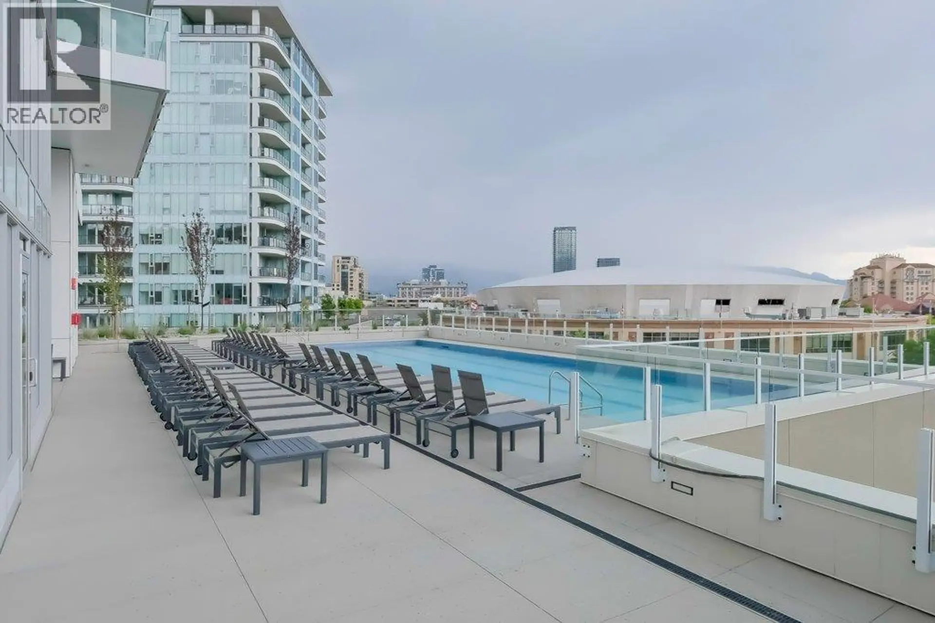 Property at #401 1191 Sunset Drive, Kelowna, BC