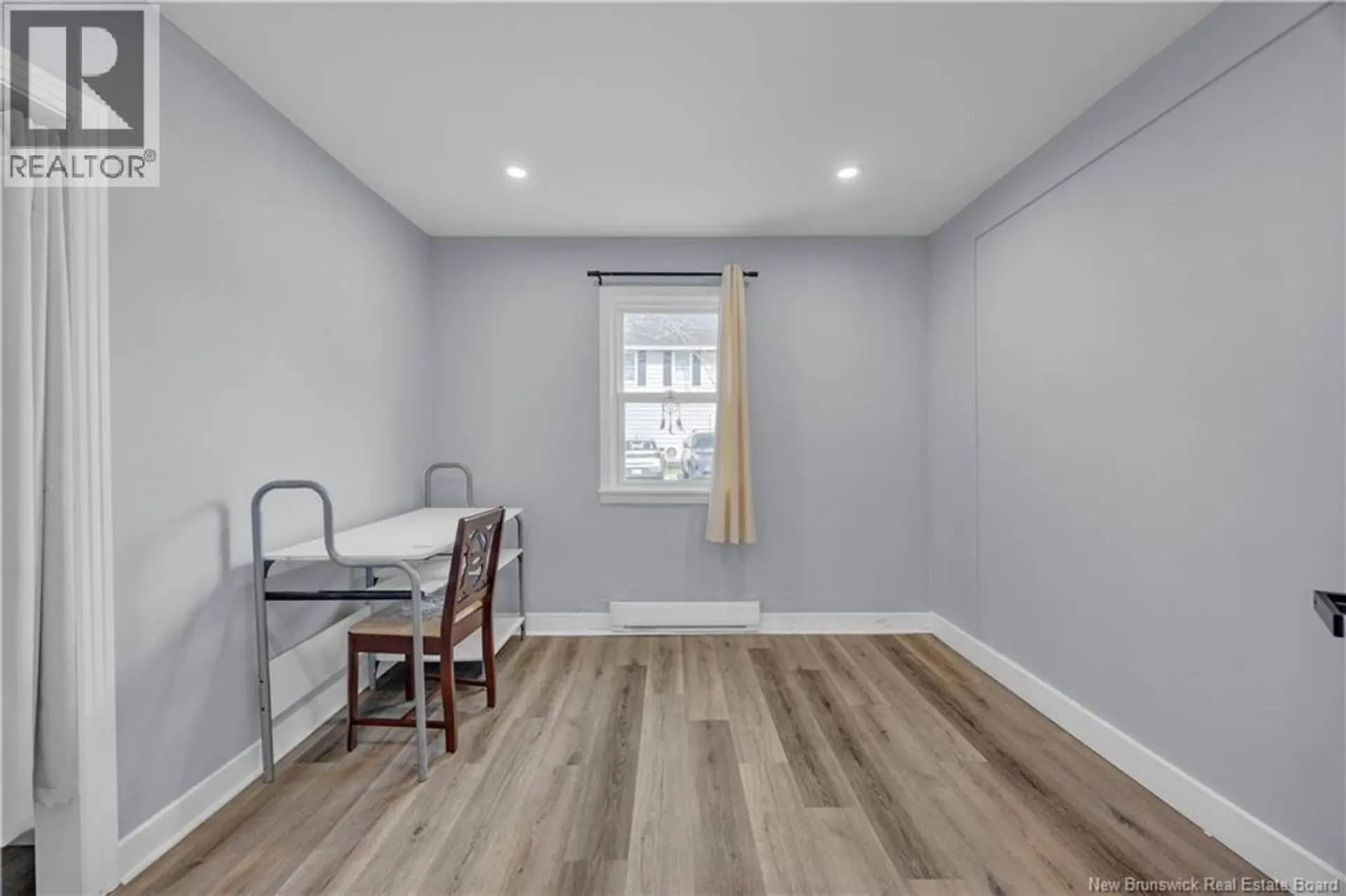 215 Somerset Street - Image 5