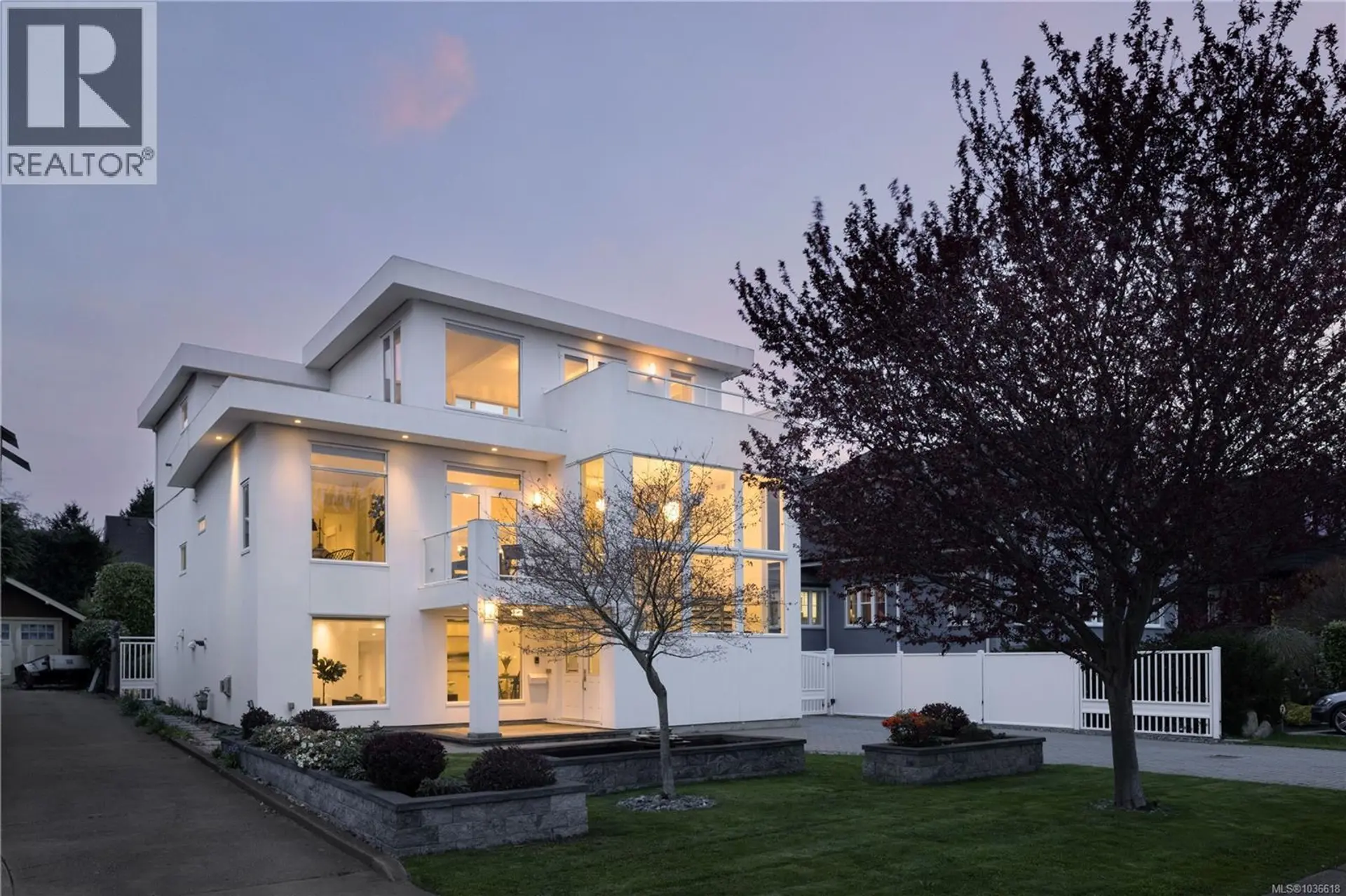 Property at 376 King George Terr, Oak Bay, BC