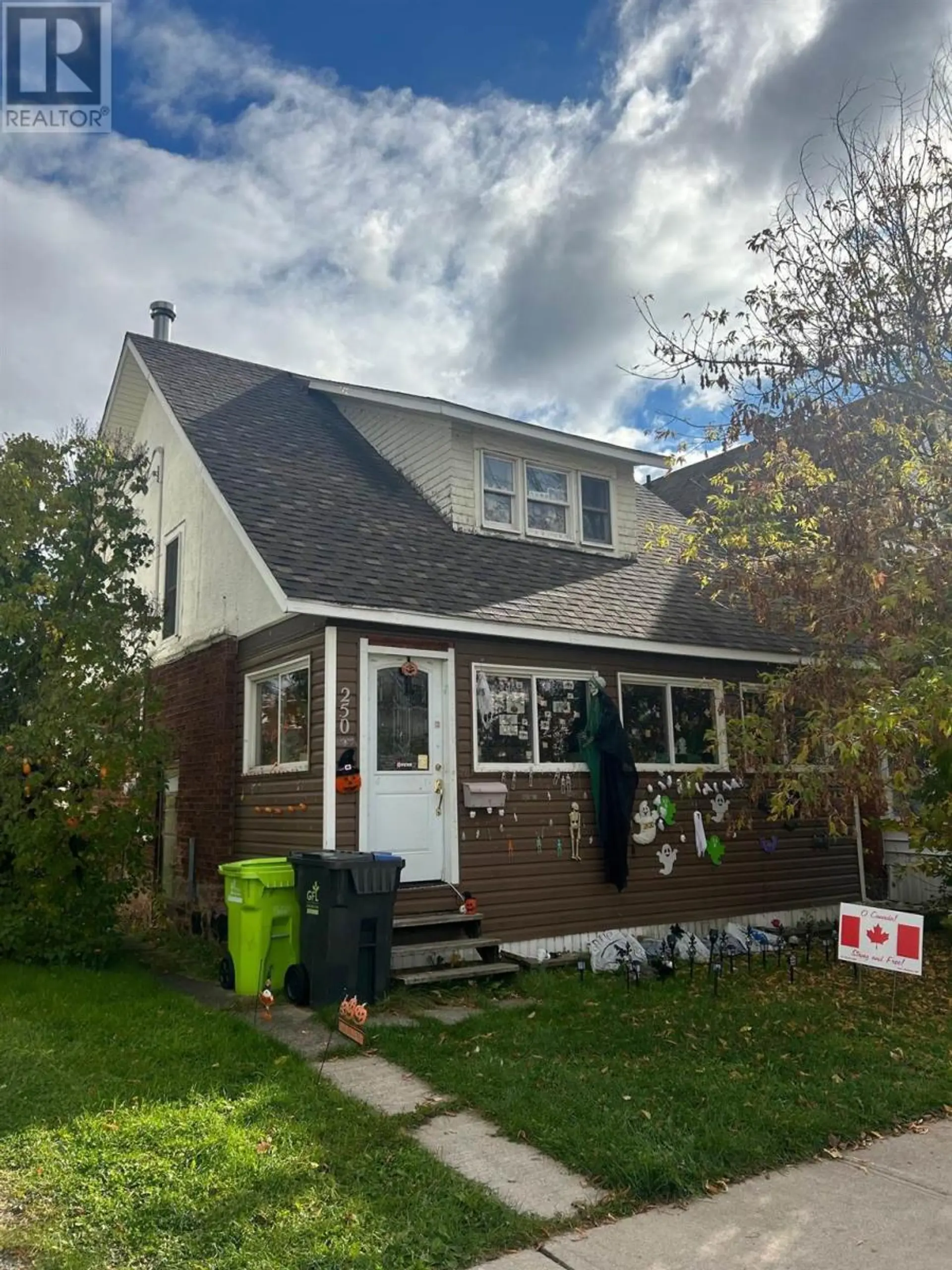 250 John ST - Image 1