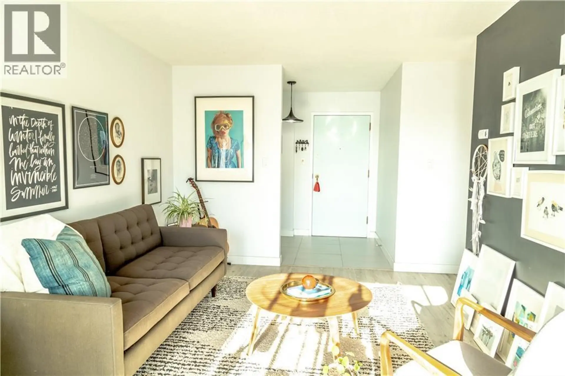 #405 523 15 Avenue SW - Image 2