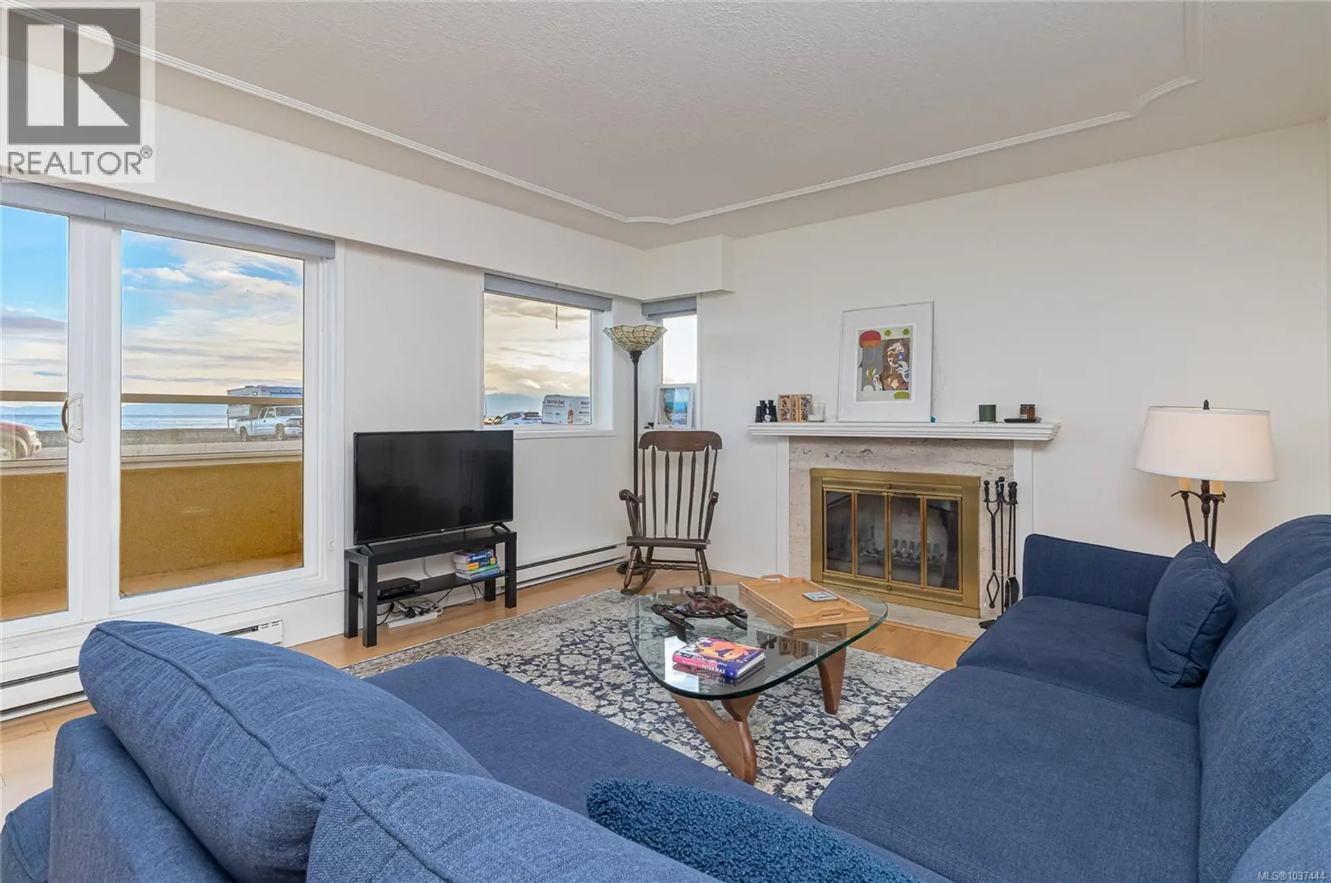 Property at #101 1540 Dallas Rd, Victoria, BC