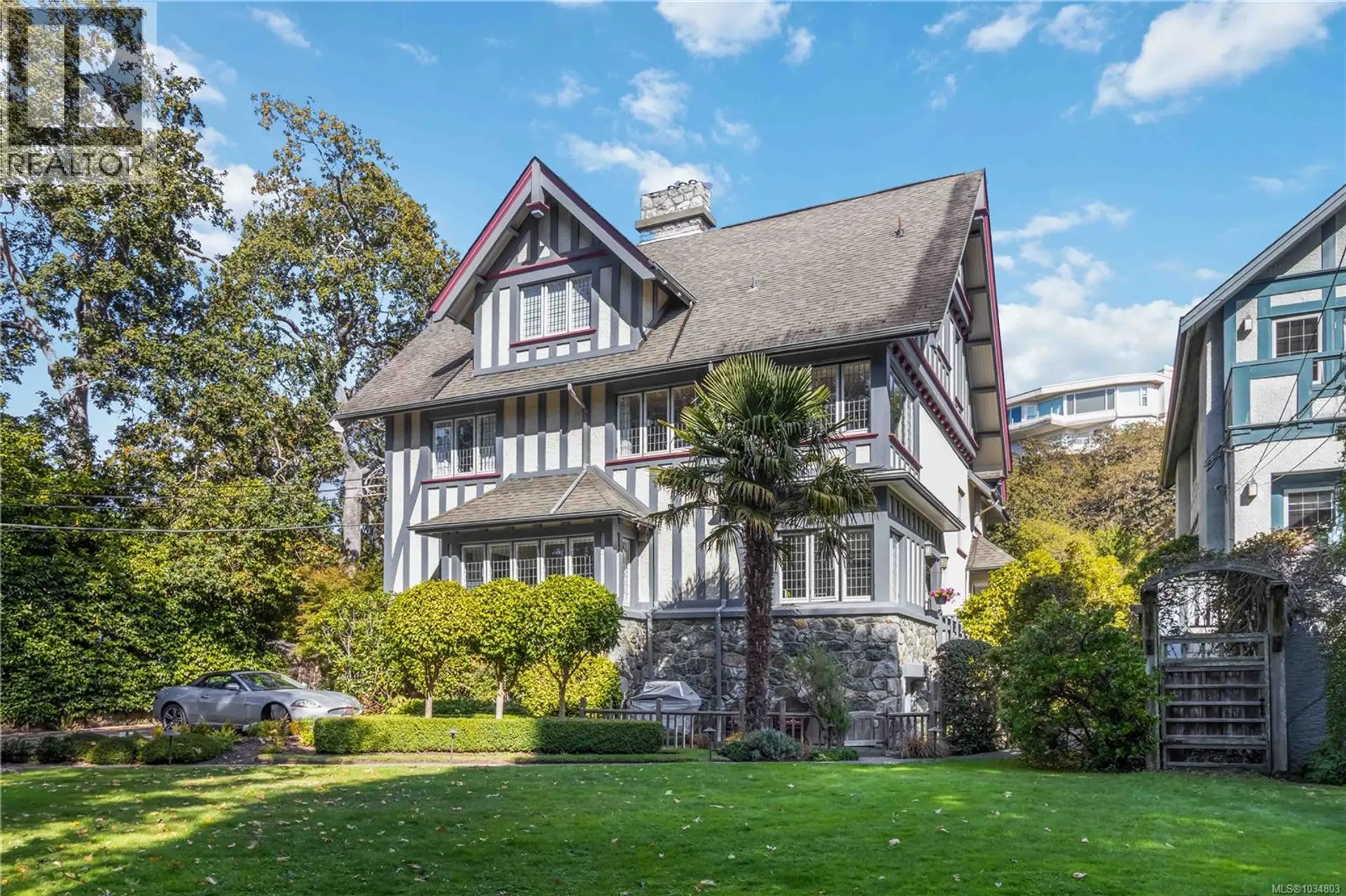 Property at #F 349 Foul Bay Rd, Victoria, BC