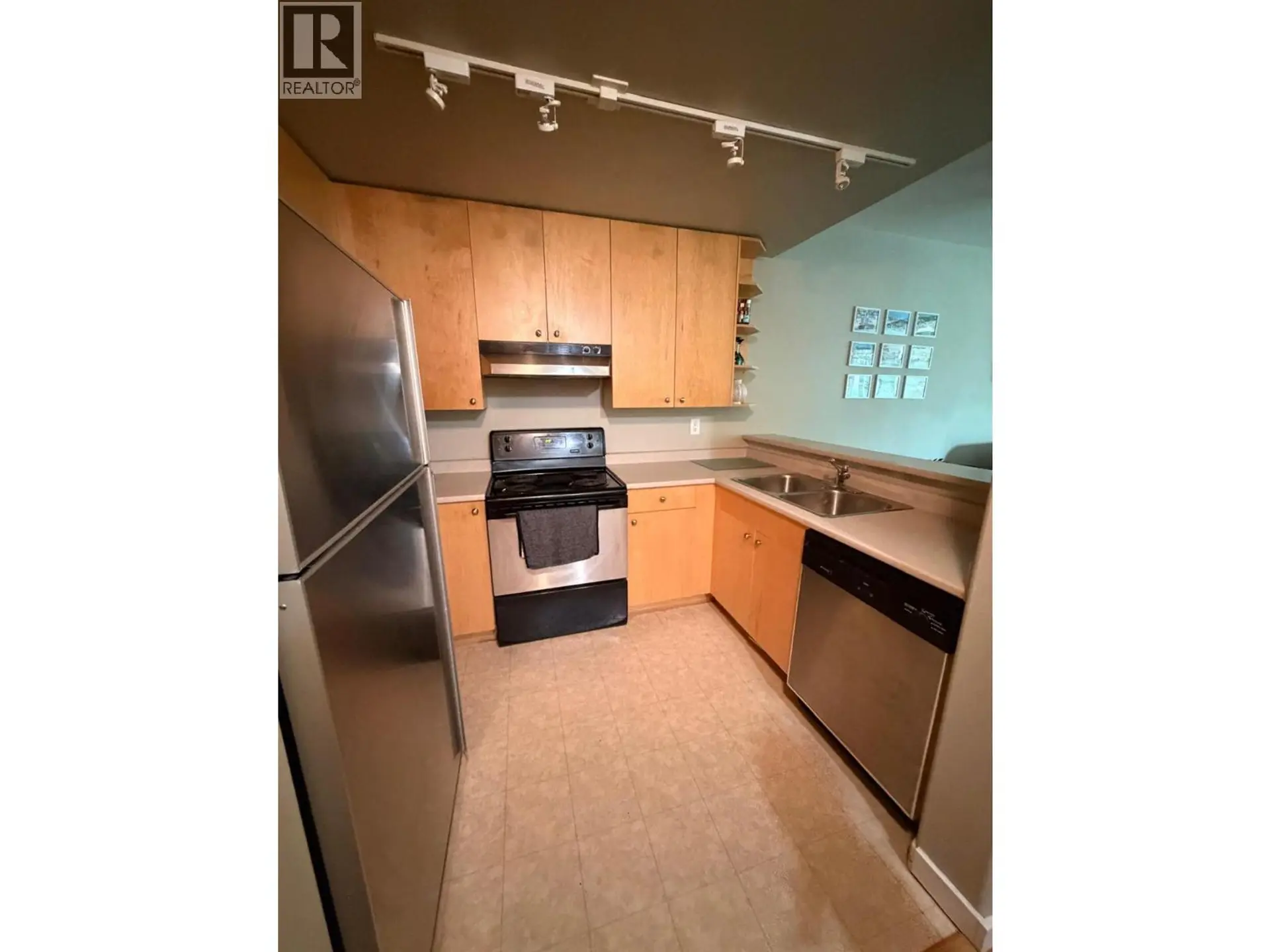 #906 619 VICTORIA Street - Image 5