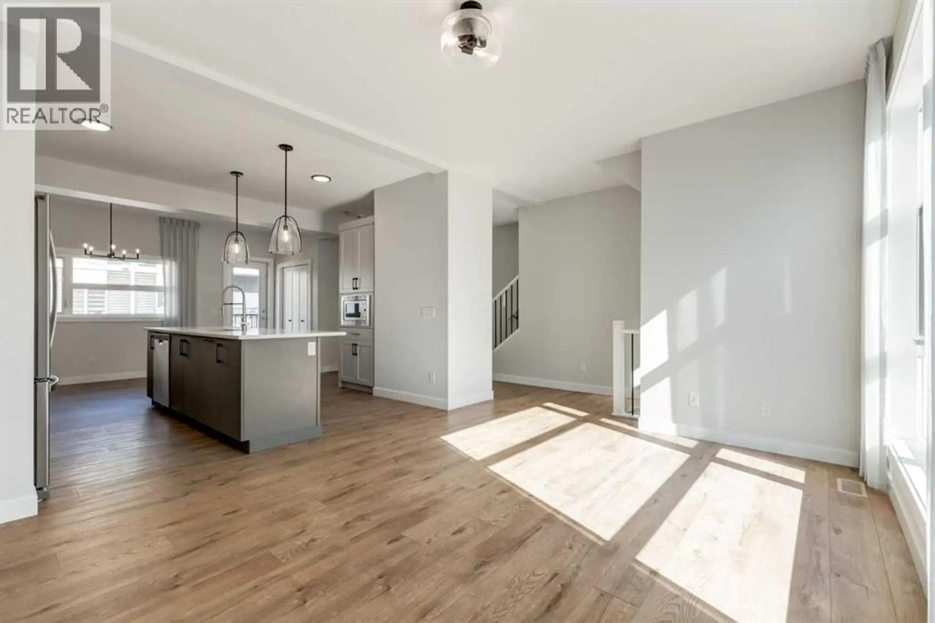 121 Walden Lane SE - Image 3