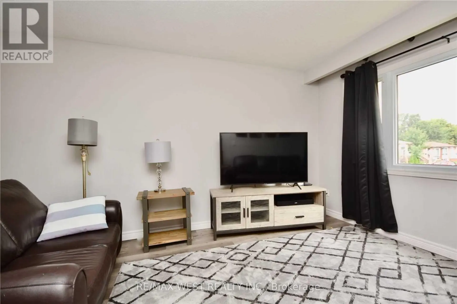 77 CARLTON ROAD - Image 11