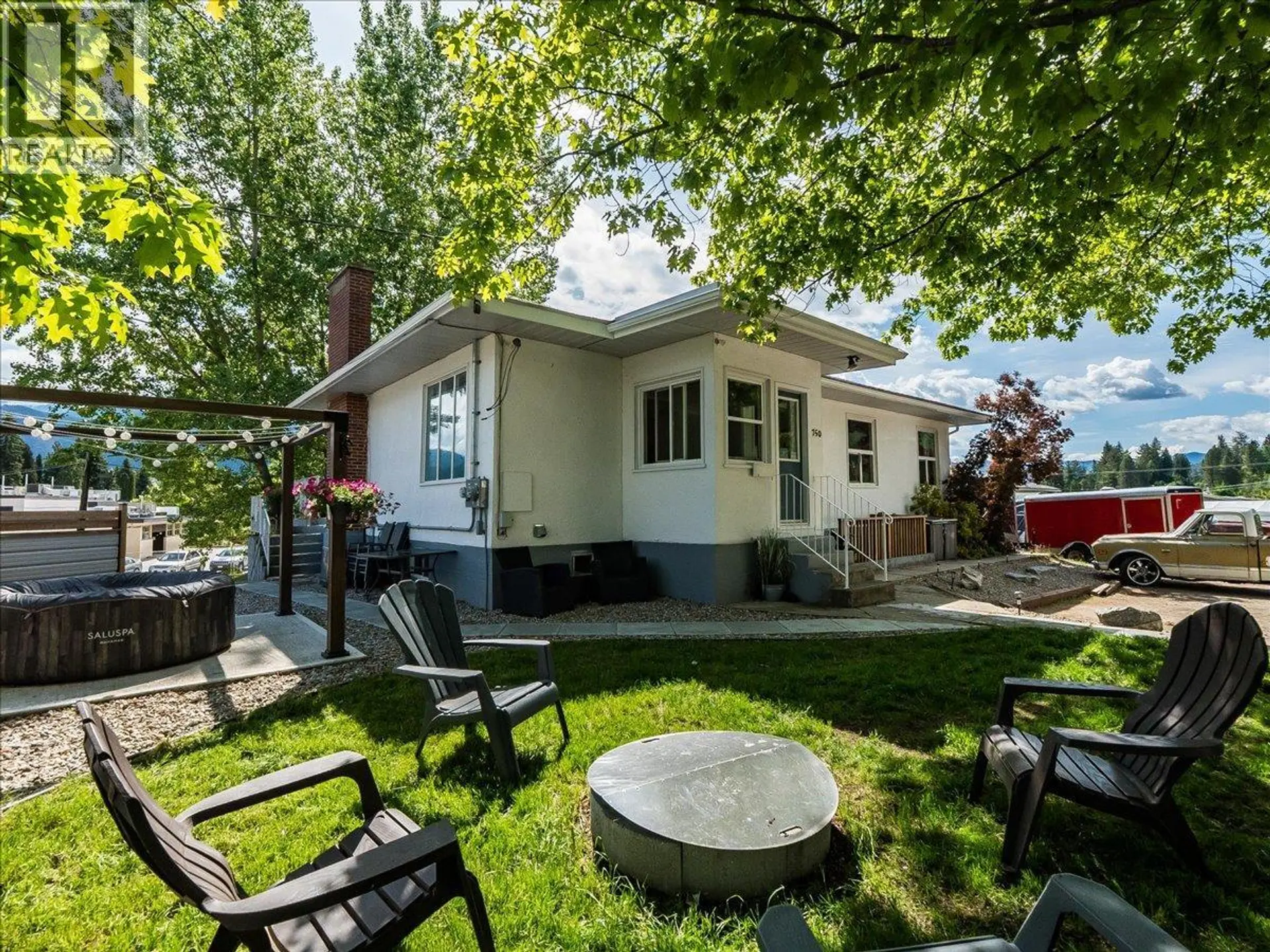 Property at 750 7th Avenue, Castlegar, BC