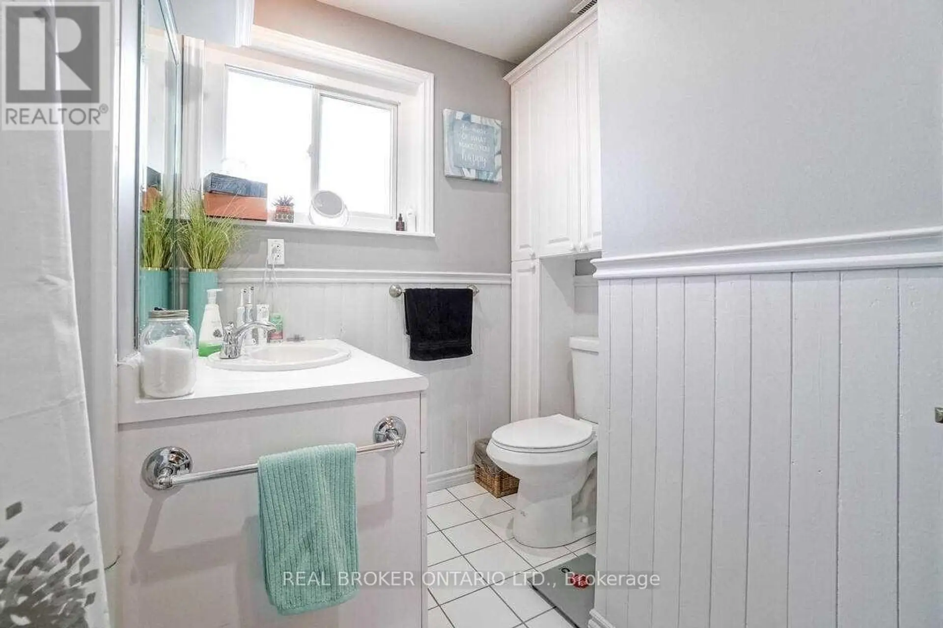 320 WILLIAMS AVENUE - Image 12