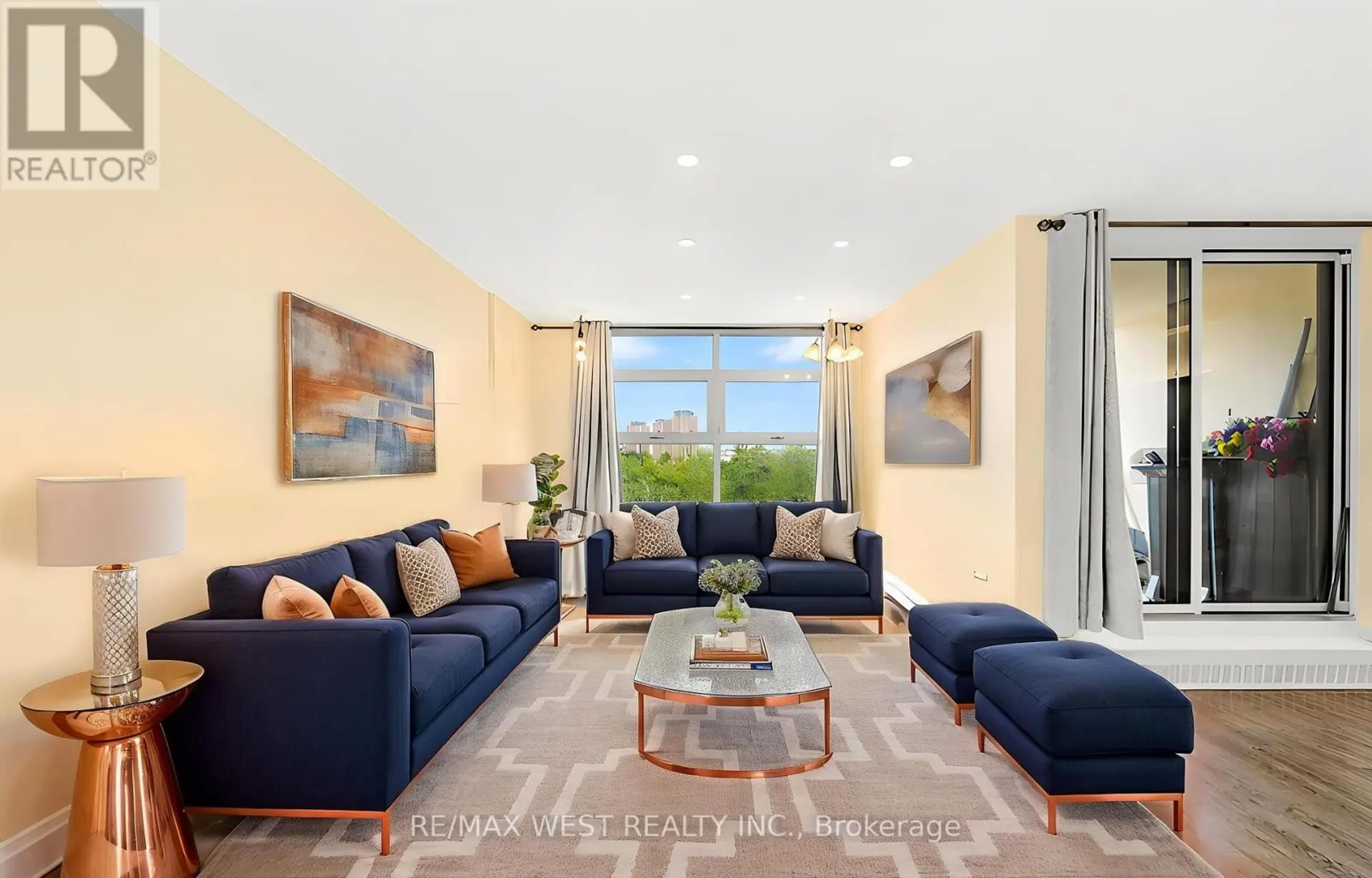 #709 335 DRIFTWOOD AVENUE - Image 3