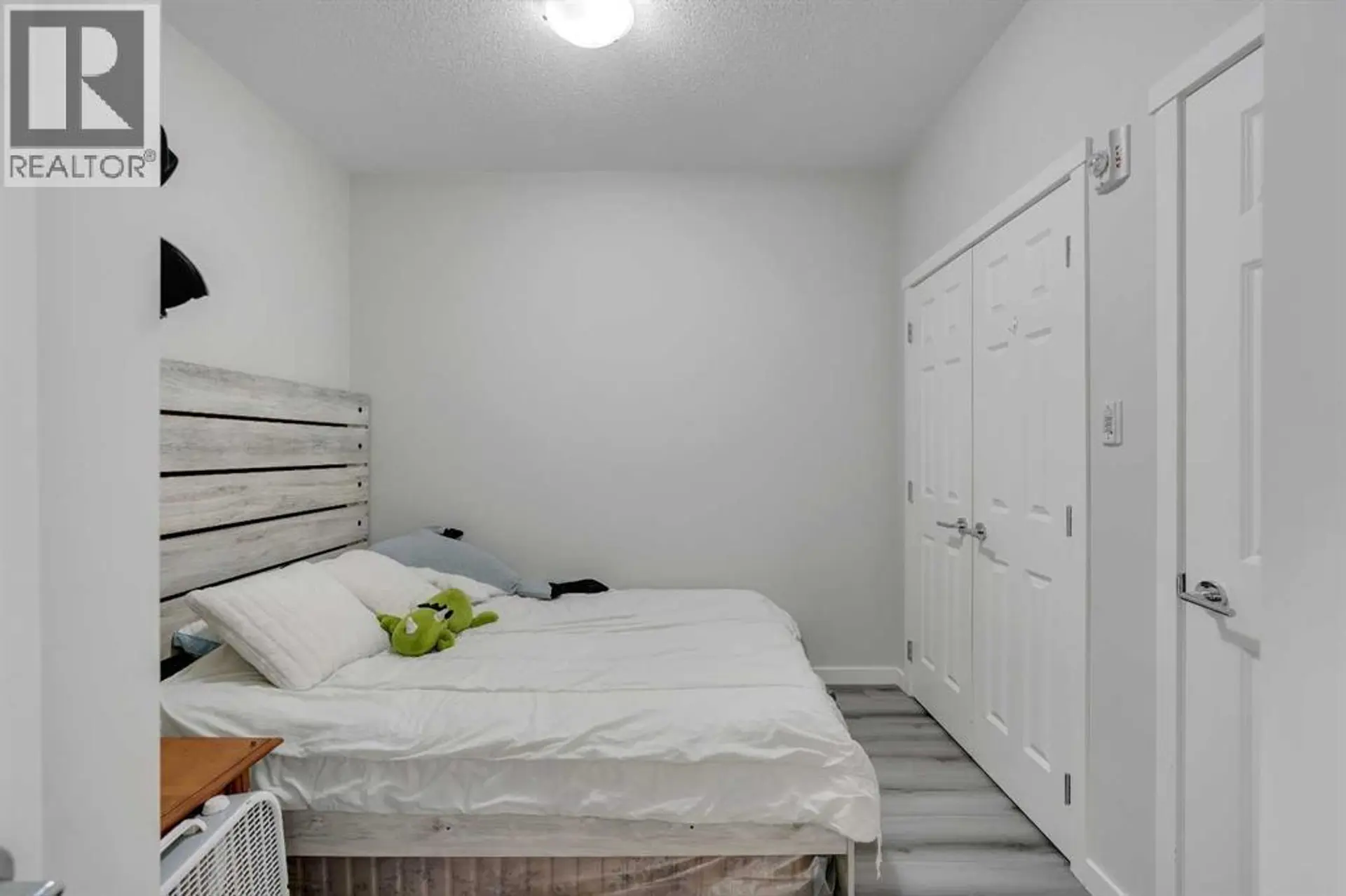 #1417 215 Legacy Boulevard SE - Image 12