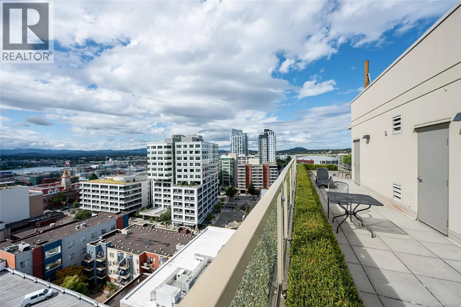 #311 760 Johnson St - Image 15