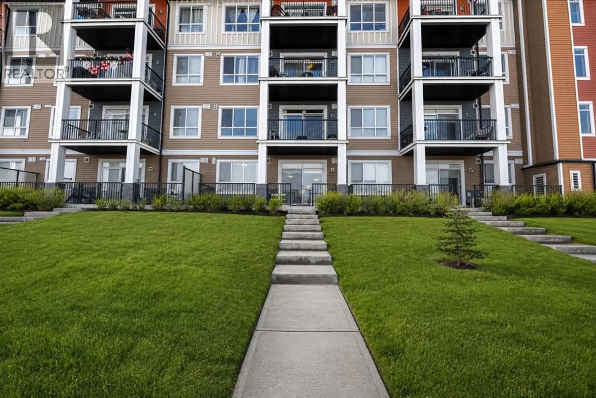 #119 10 Walgrove Walk SE - Image 15
