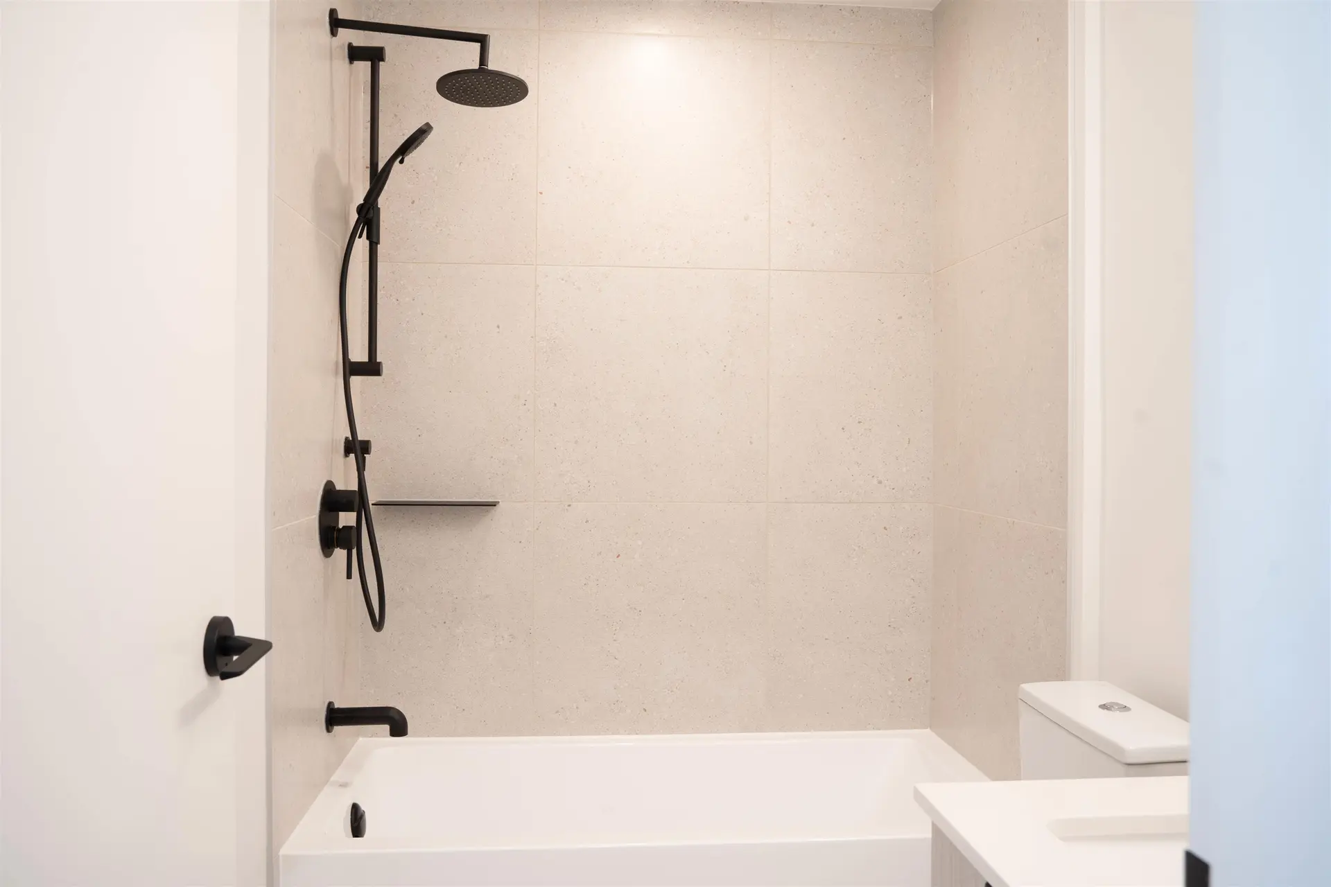 #110 921 Grant Street - Image 11