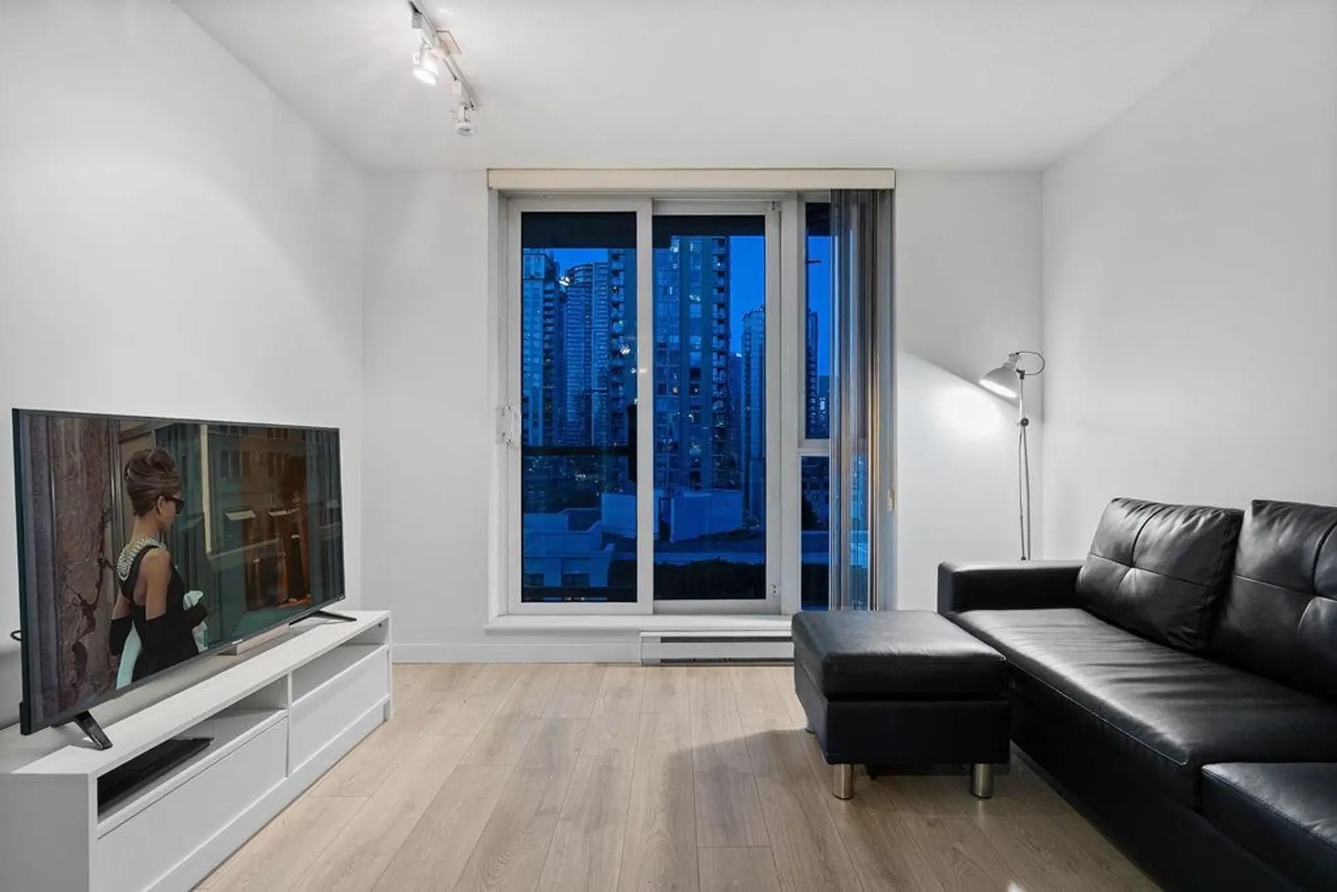 Property at #1103 1010 Richards Street, Vancouver, BC