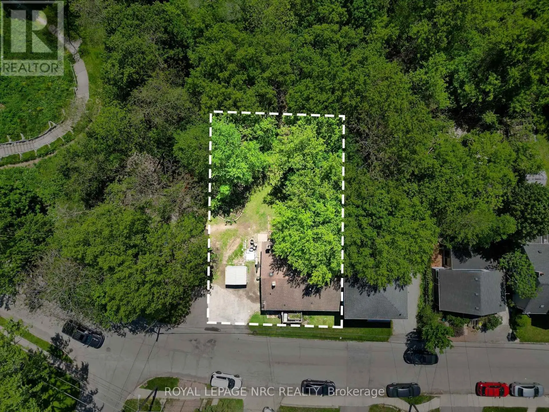 27 GALE CRESCENT - Image 6