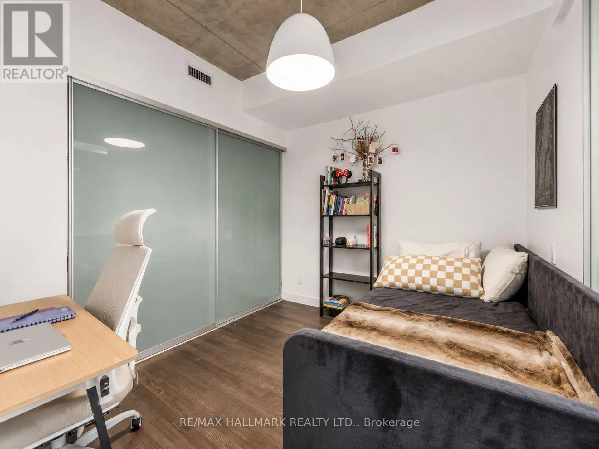 #213 75 PORTLAND STREET - Image 13