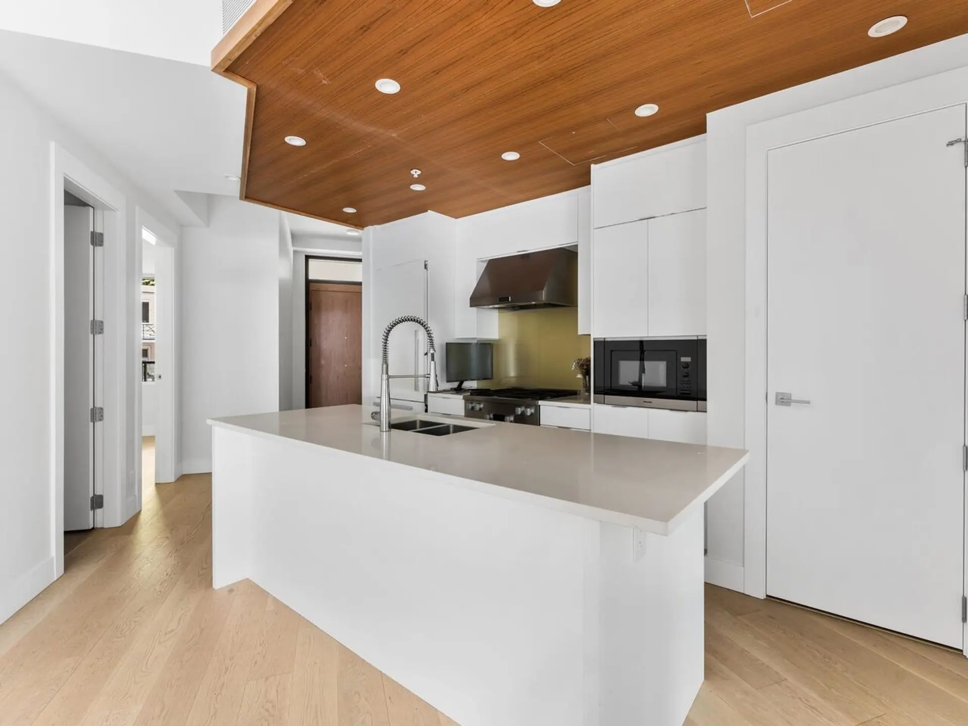 #405 6687 Nelson Avenue - Image 4