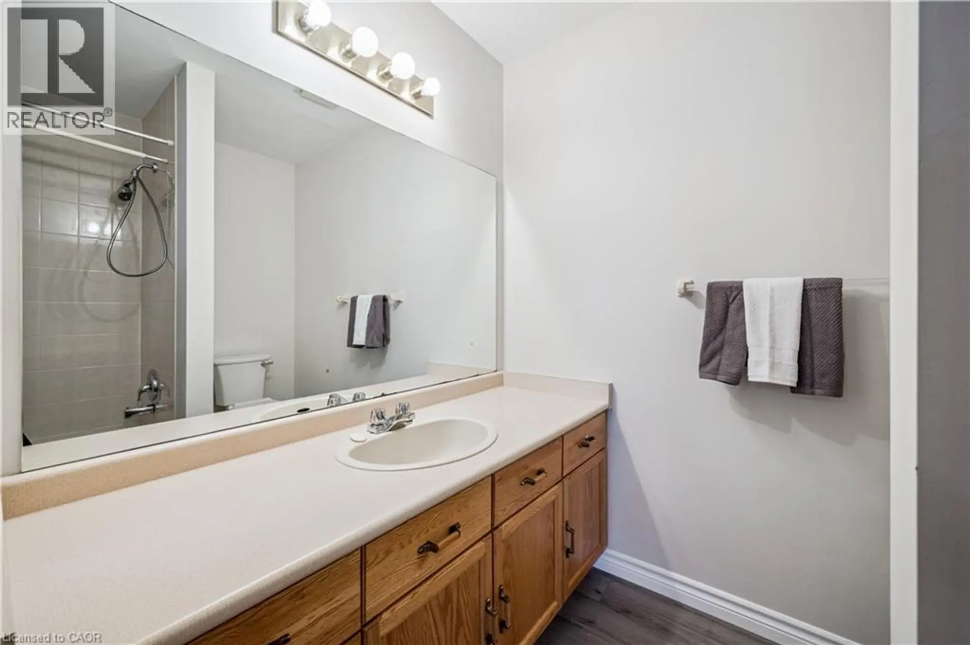 #35 205 HIGHLAND Crescent - Image 10
