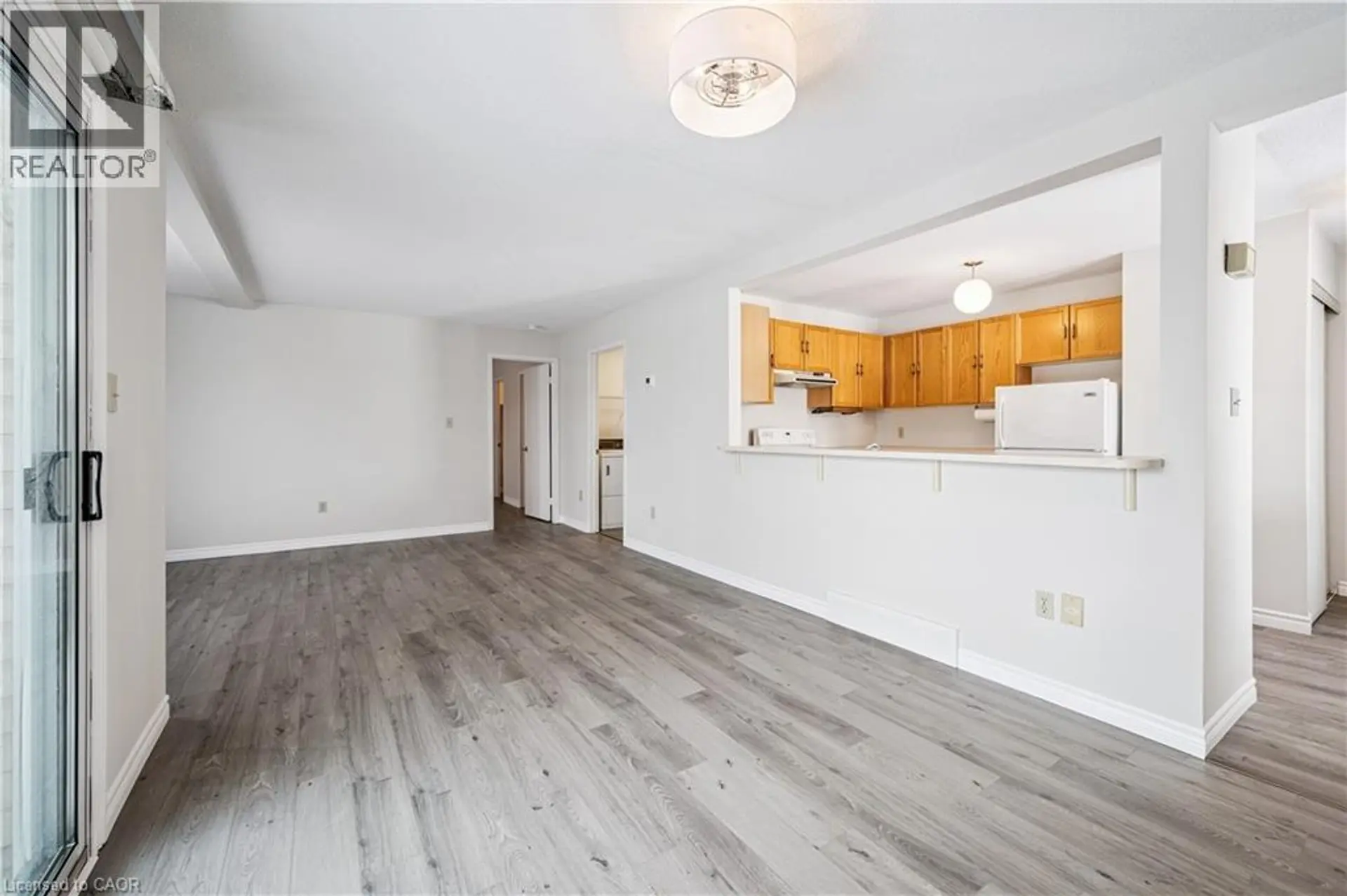 #35 205 HIGHLAND Crescent - Image 7