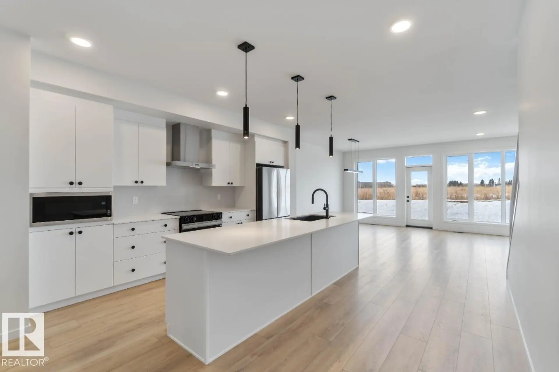 29 Devonshire DR - Image 4