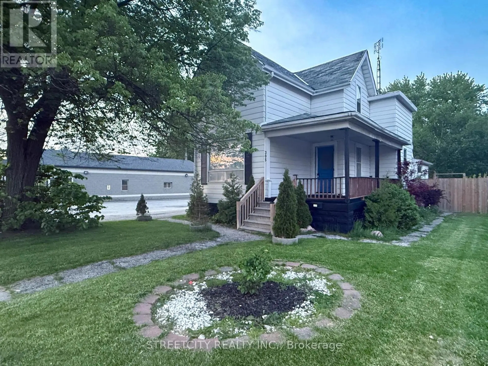 305 ST CLAIR STREET - Image 1