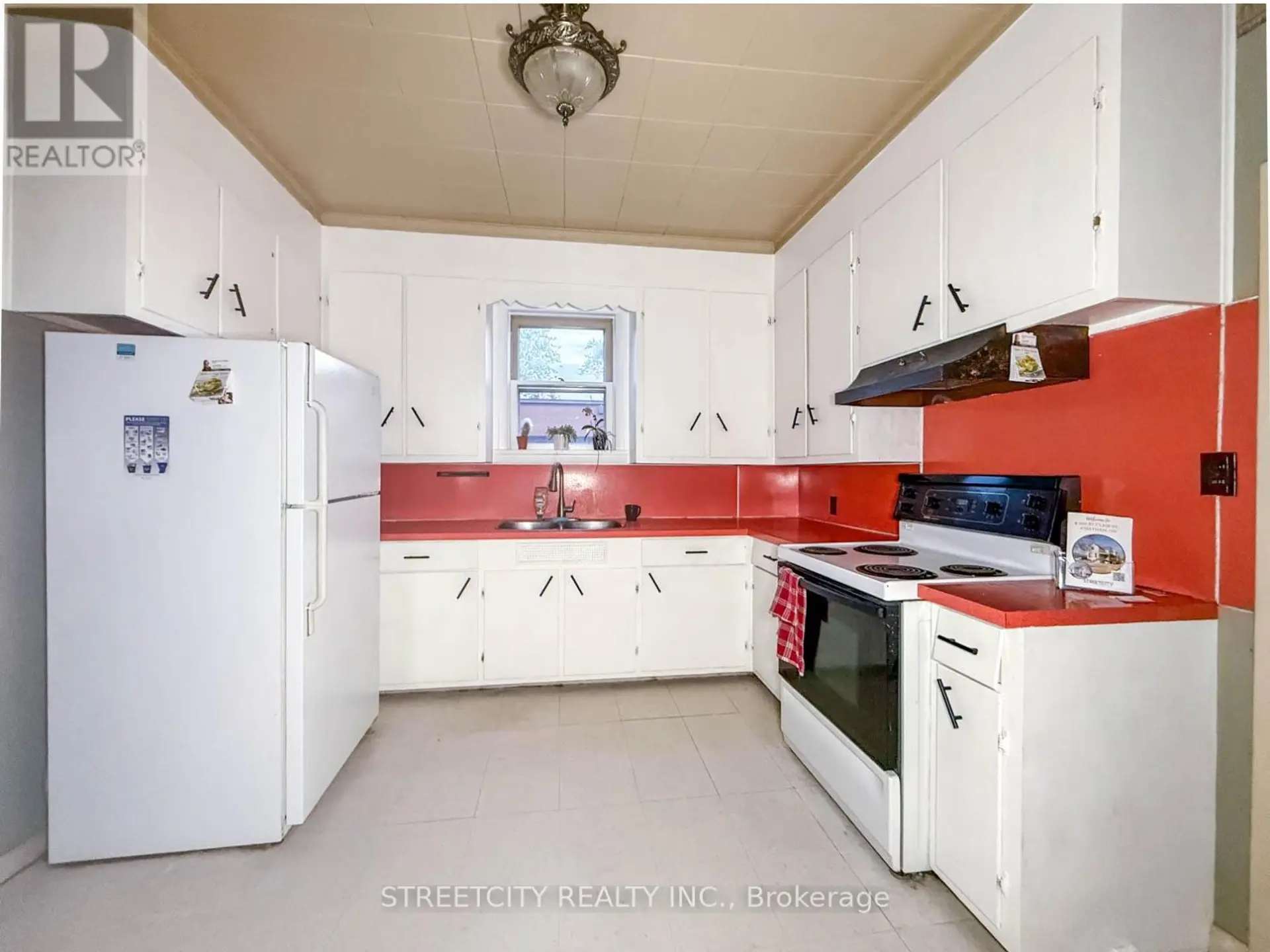 305 ST CLAIR STREET - Image 4
