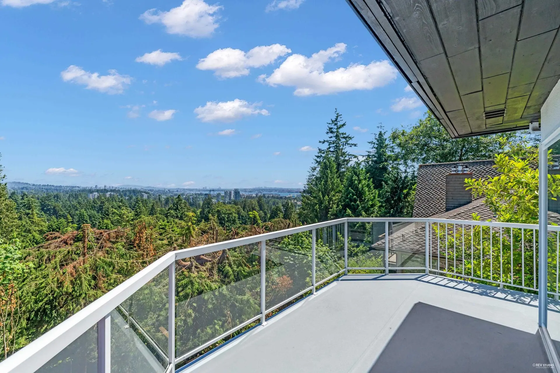 818 Younette Drive - Image 2