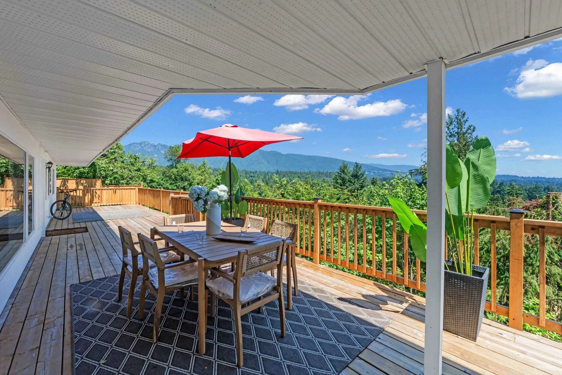 818 Younette Drive - Image 4