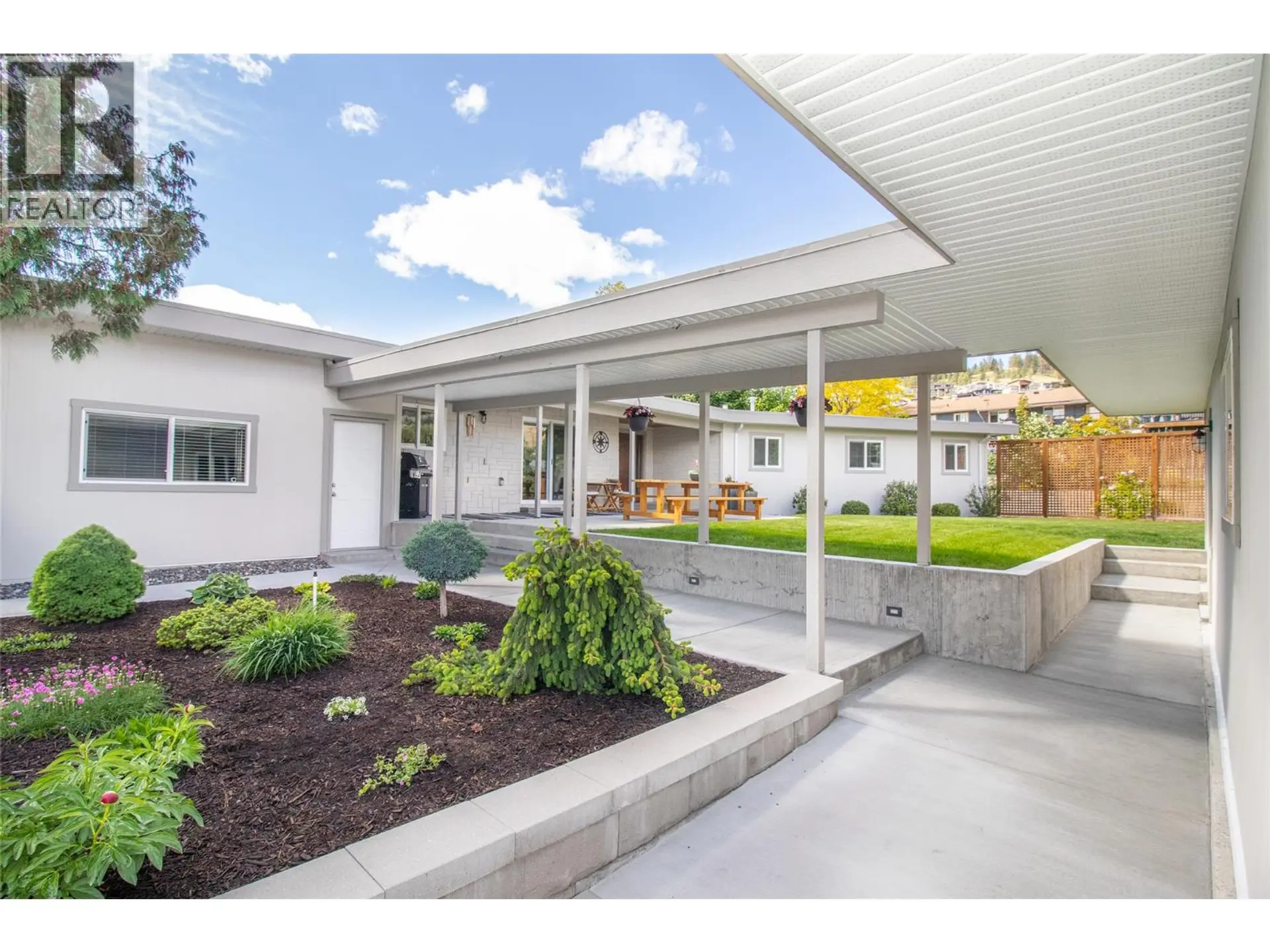 Property at 1716 Cathy Court, Kelowna, BC