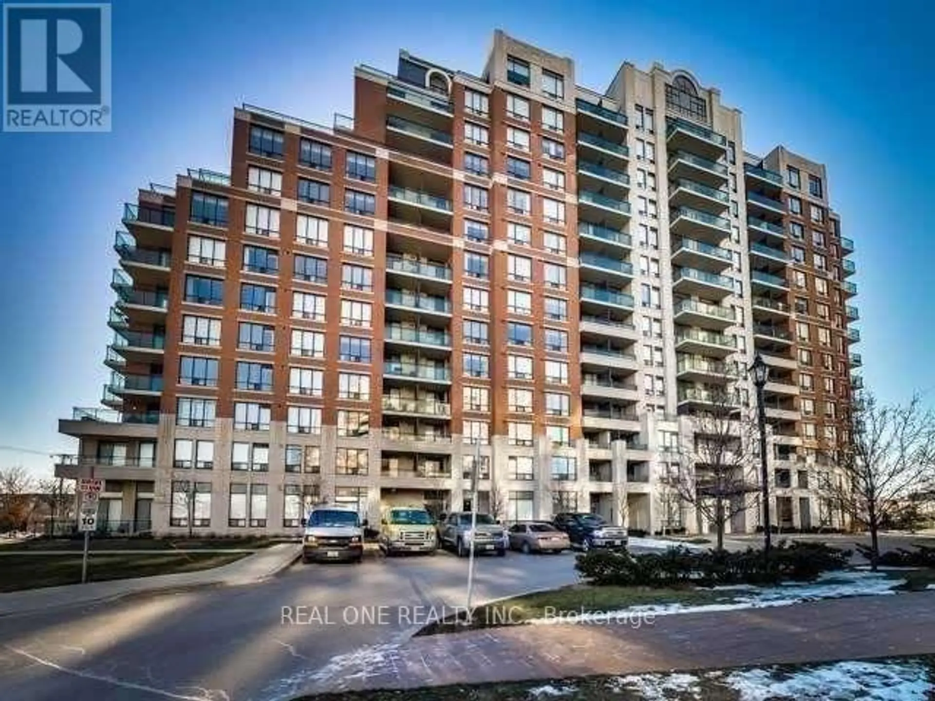 #1203 310 RED MAPLE ROAD - Image 2