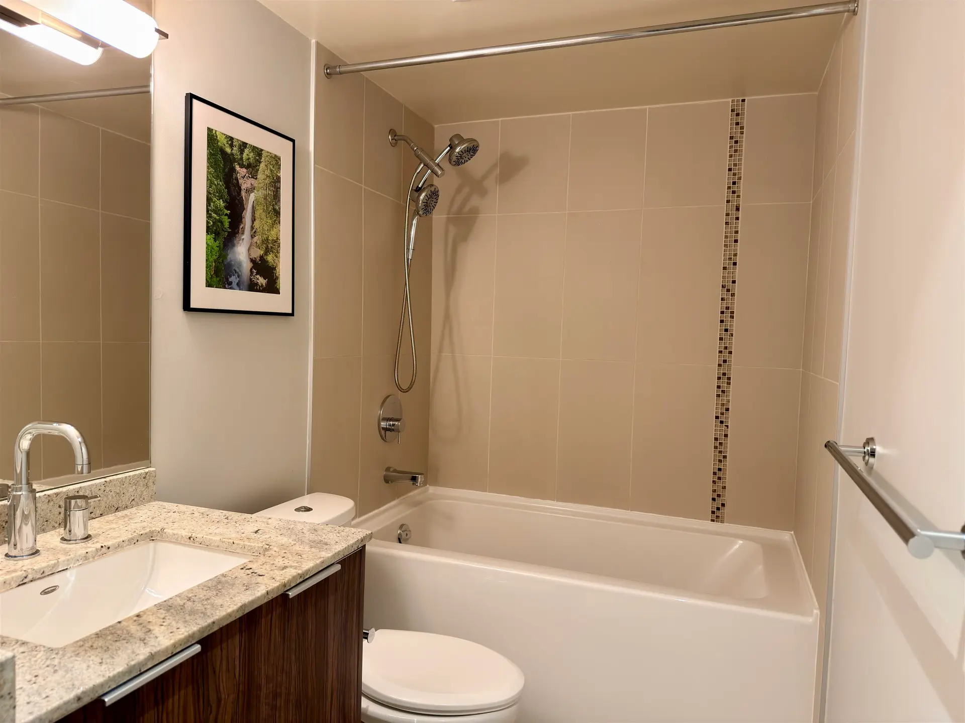 #407 1088 Richards Street - Image 10
