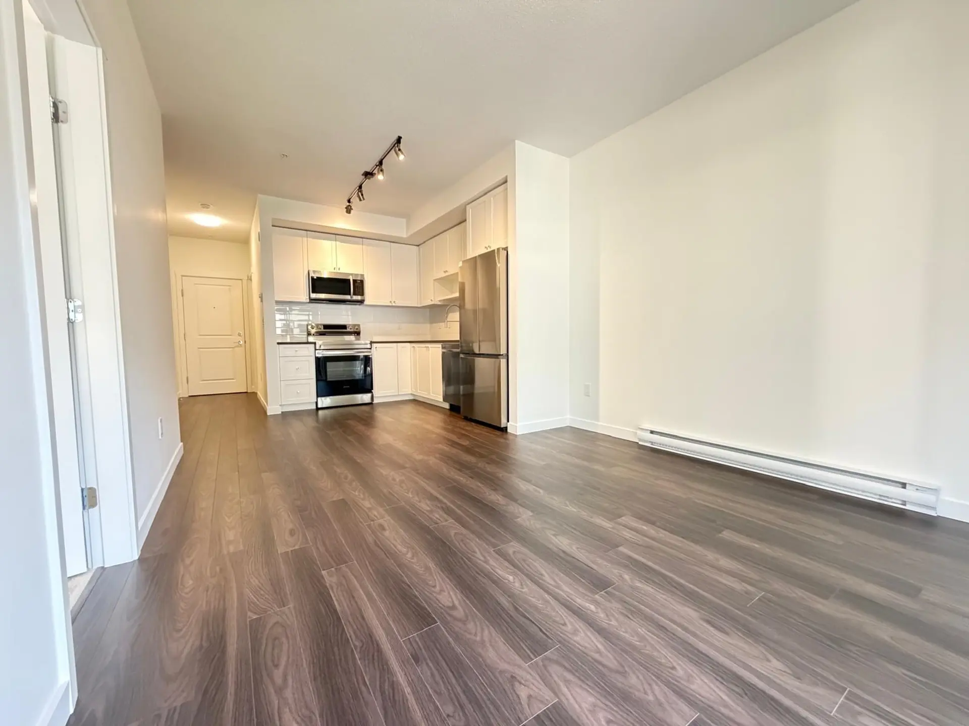 #304 15735 85 Avenue - Image 2