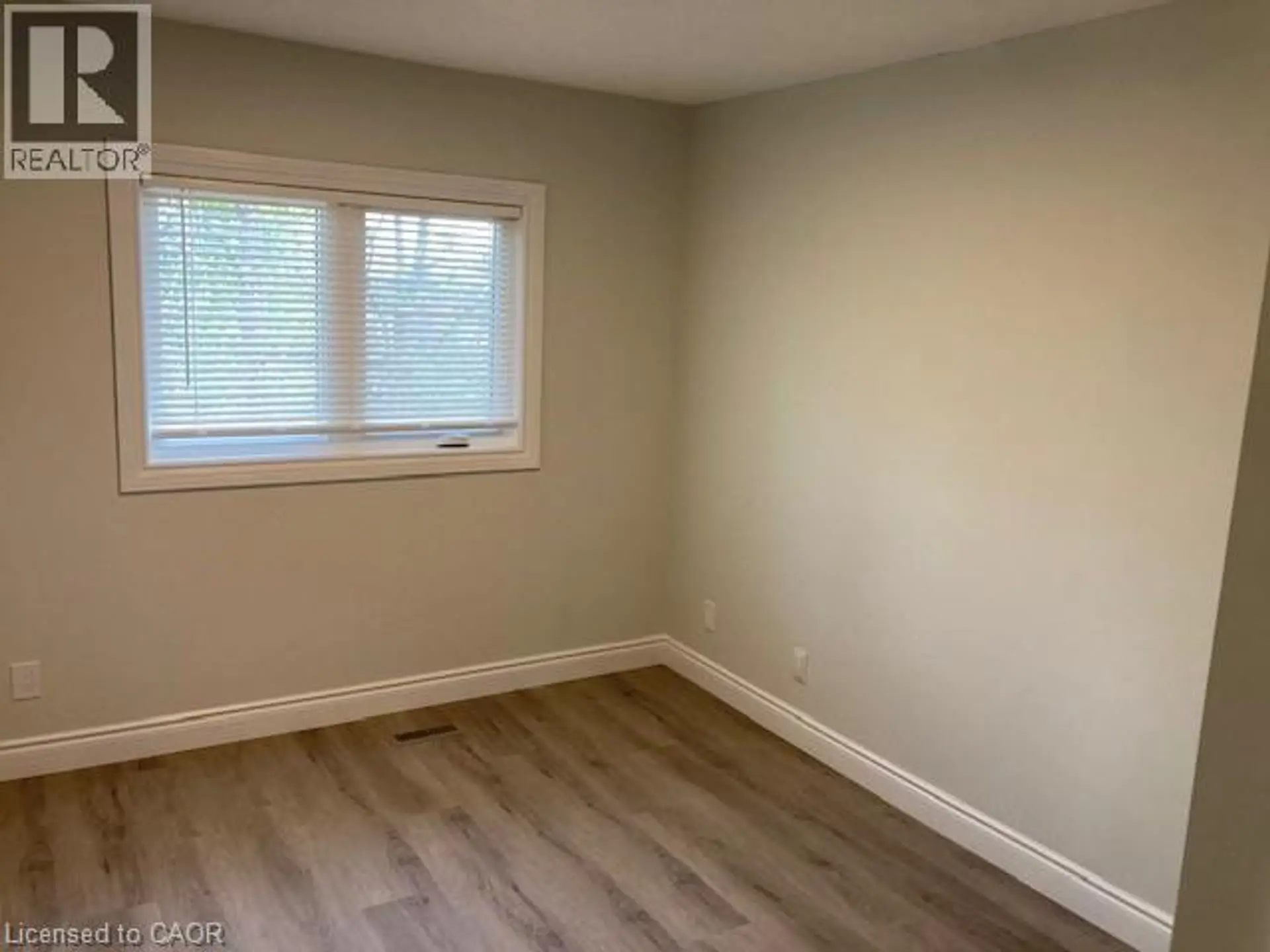 #10 89 WOOLWICH Street - Image 11