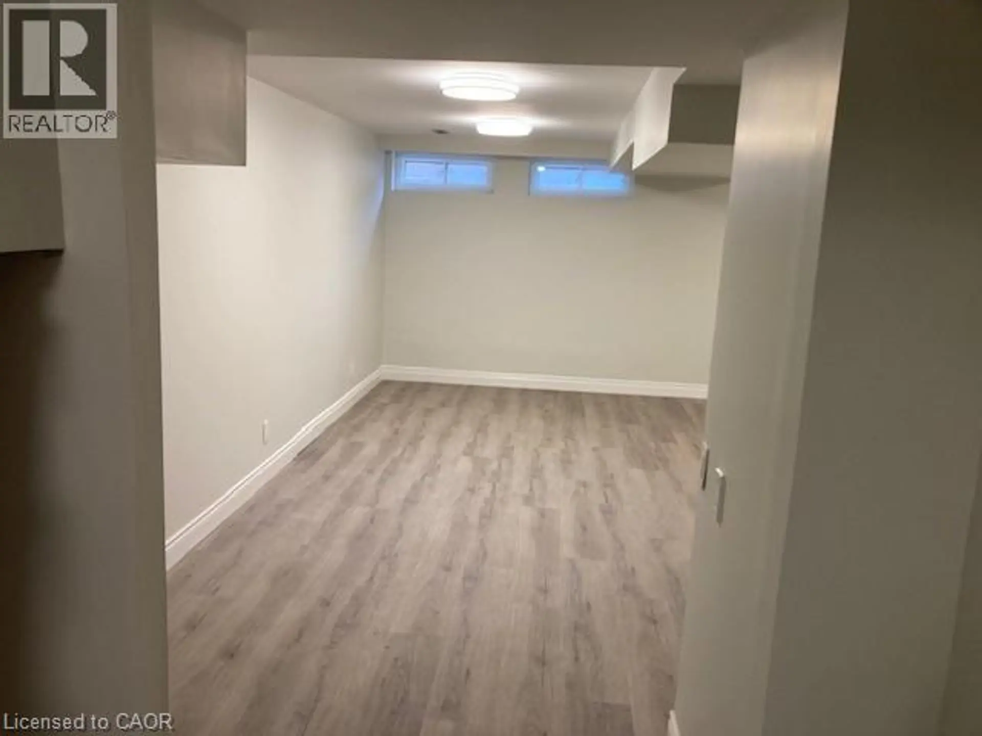 #10 89 WOOLWICH Street - Image 13