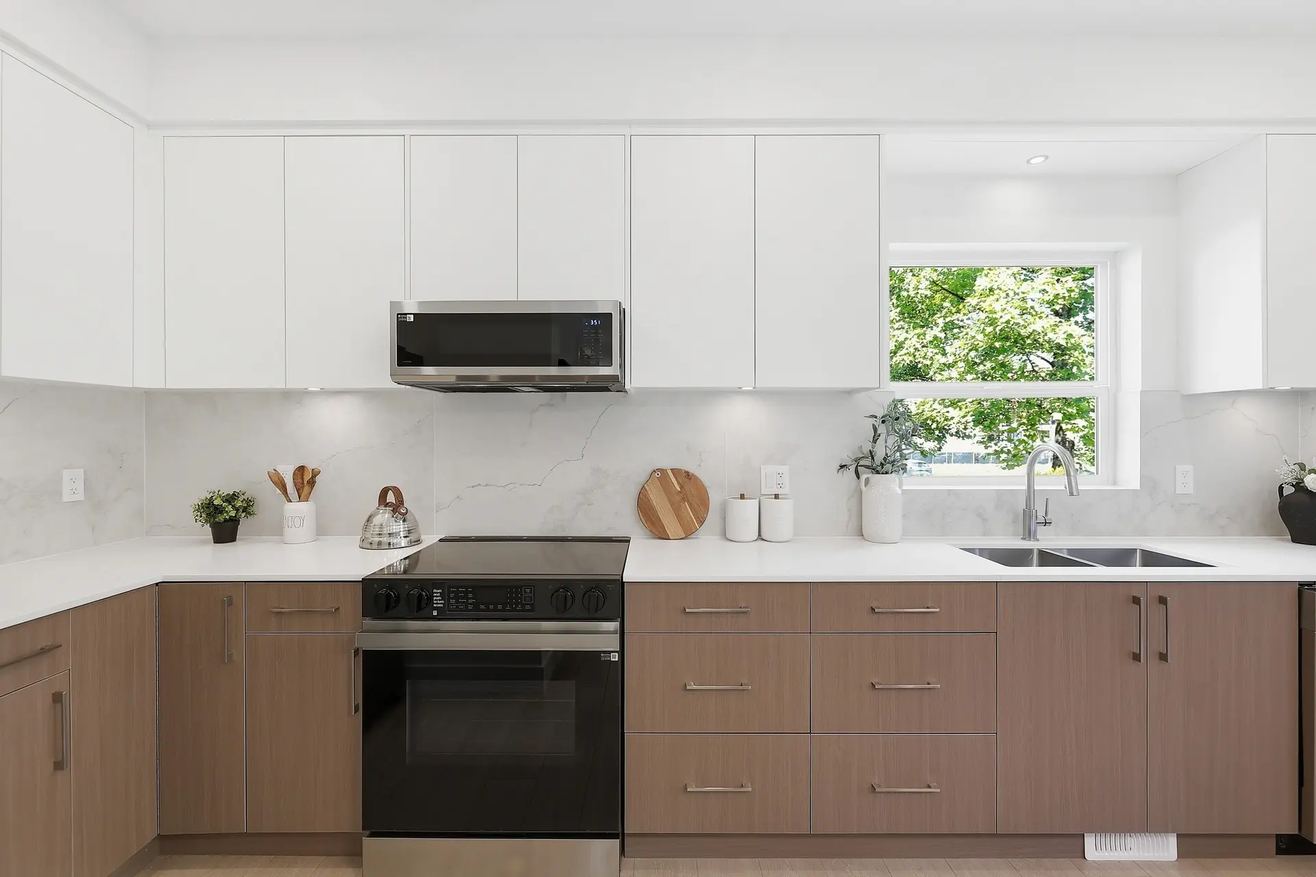 #404 2427 Mary Hill Road - Image 12