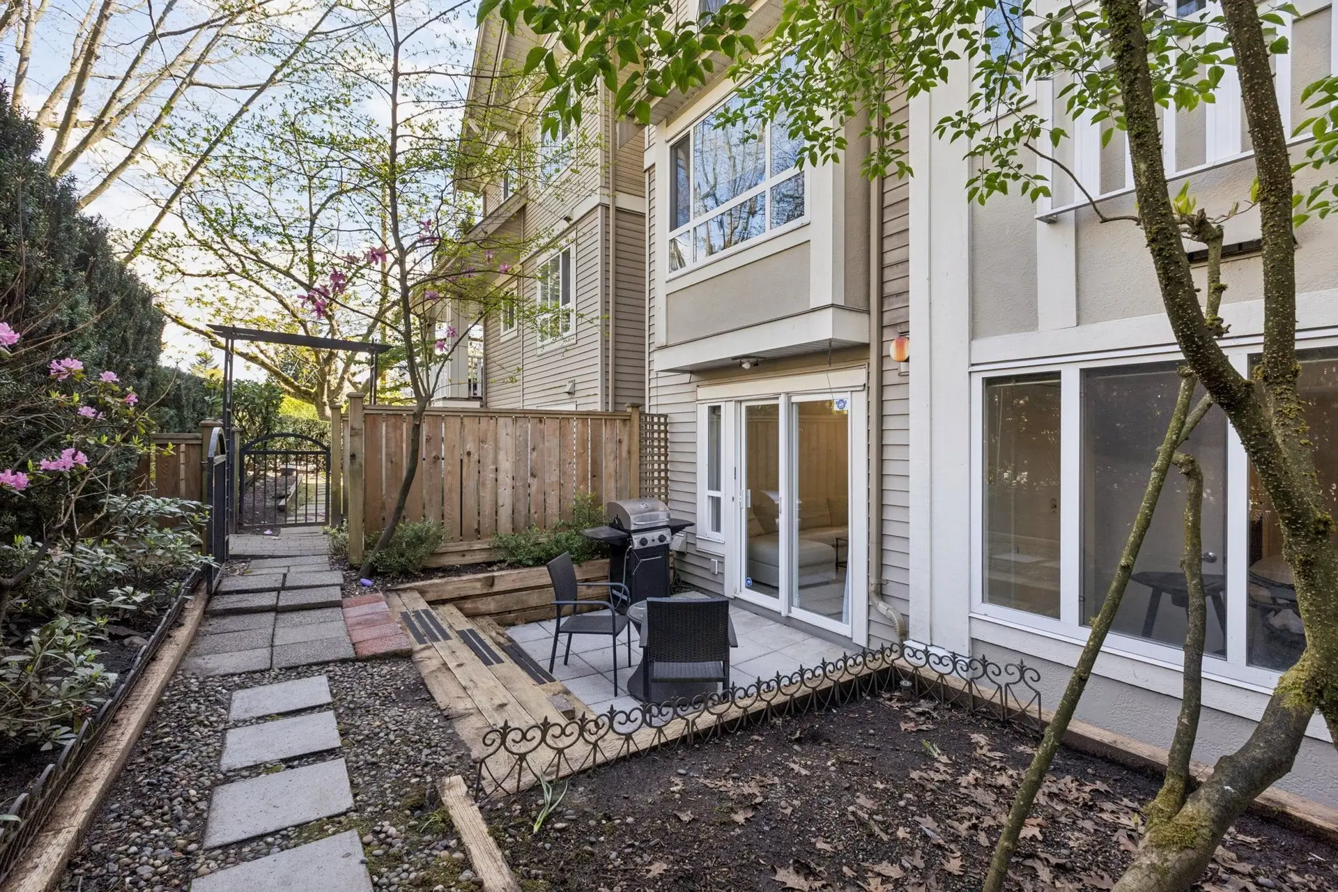 Property at #102 365 E 1st Street, North Vancouver, BC