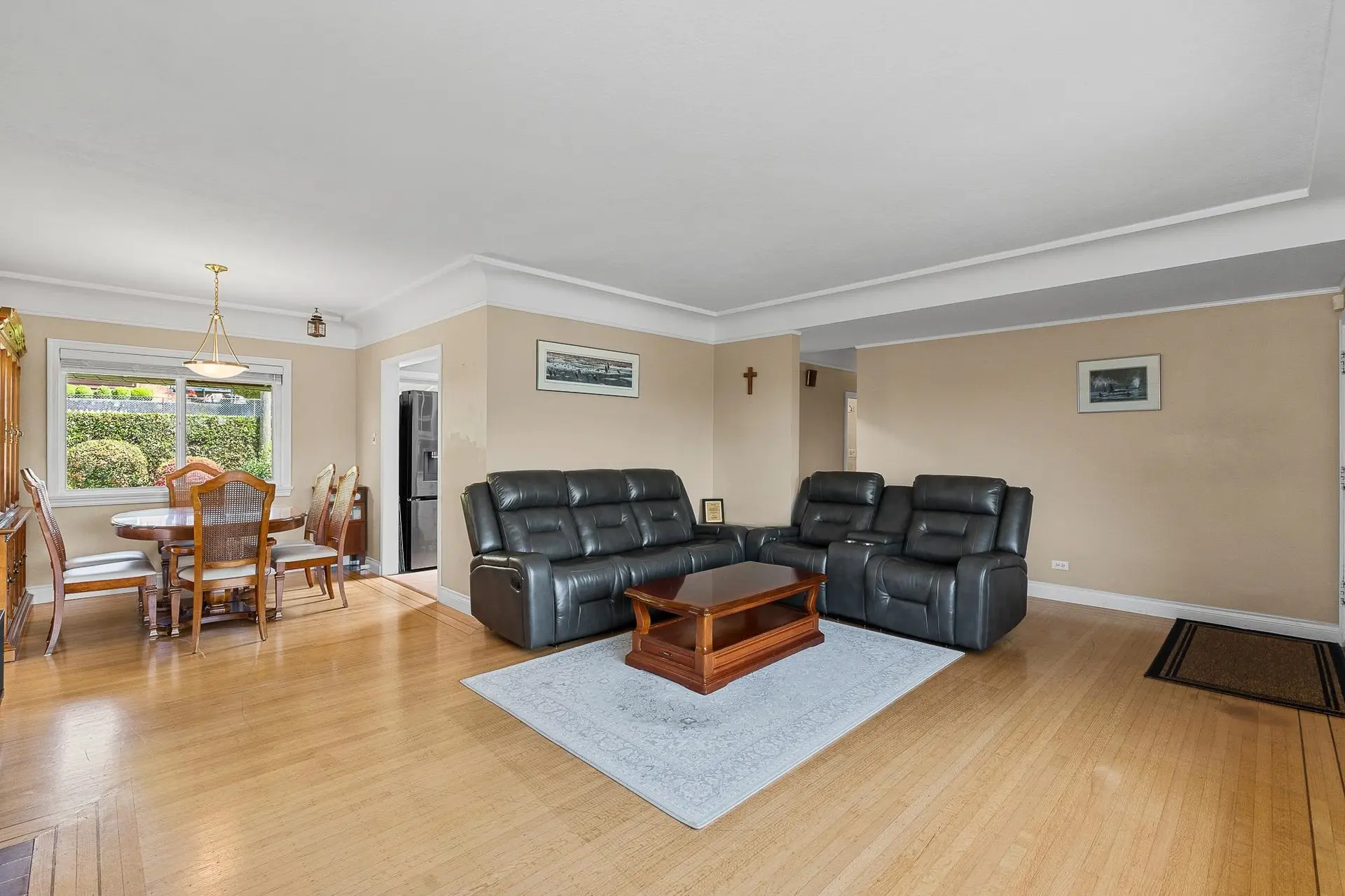 170 Carisbrooke Crescent - Image 3