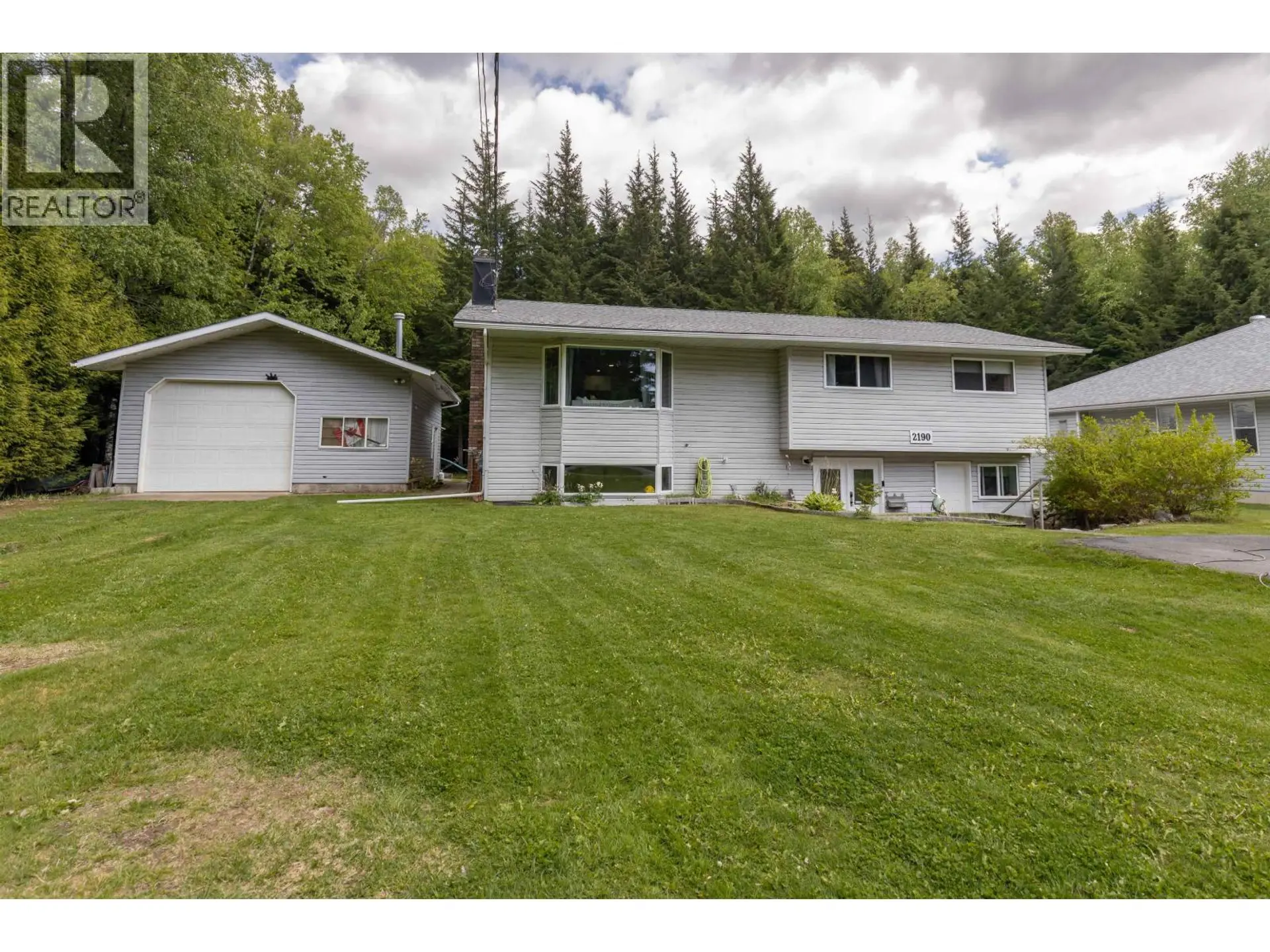 Property at 2190 CHURCHILL DRIVE, Thornhill, BC